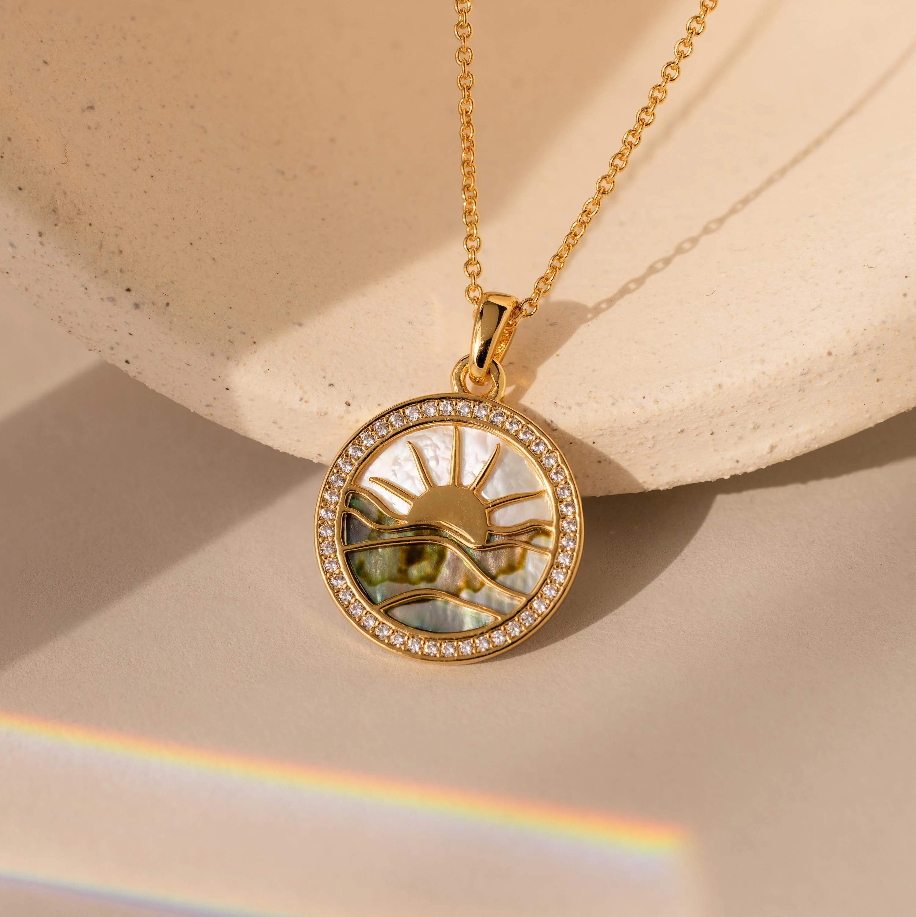 Abalone Sunrise Pendant Necklace in 18K Gold - Image 3