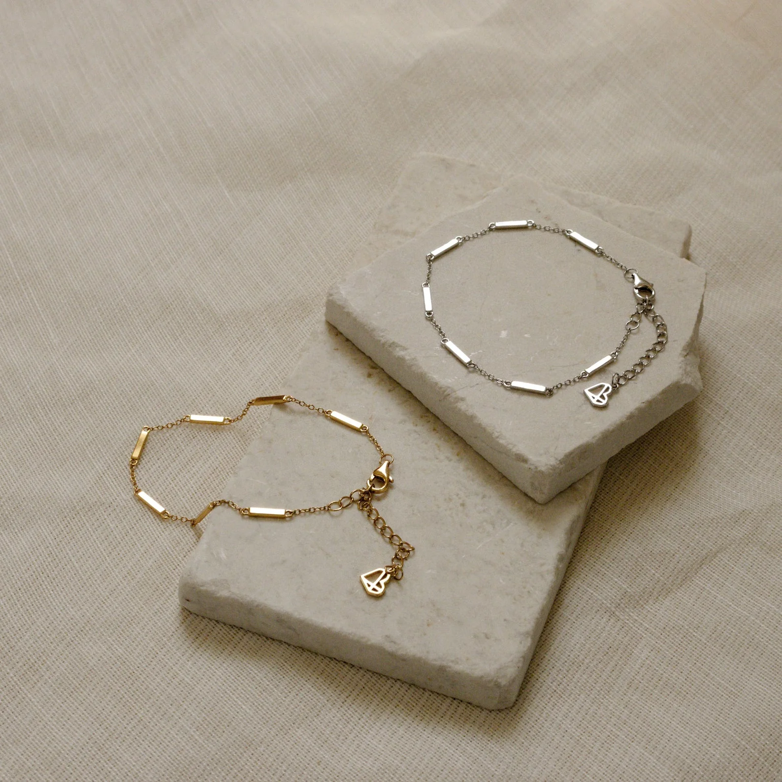 Abby Bar Link Bracelet - Image 3
