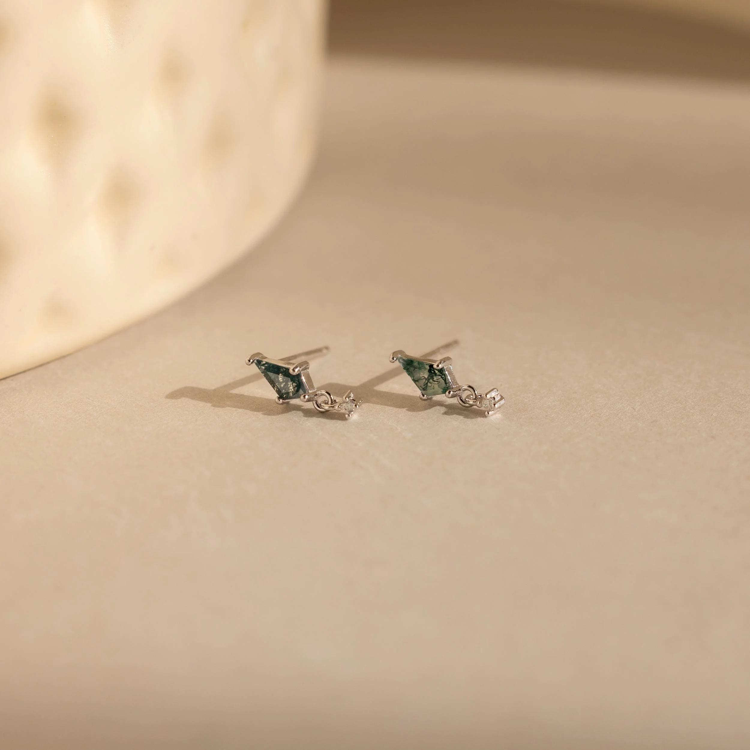 Agate Kite Drop Earrings - Image 6