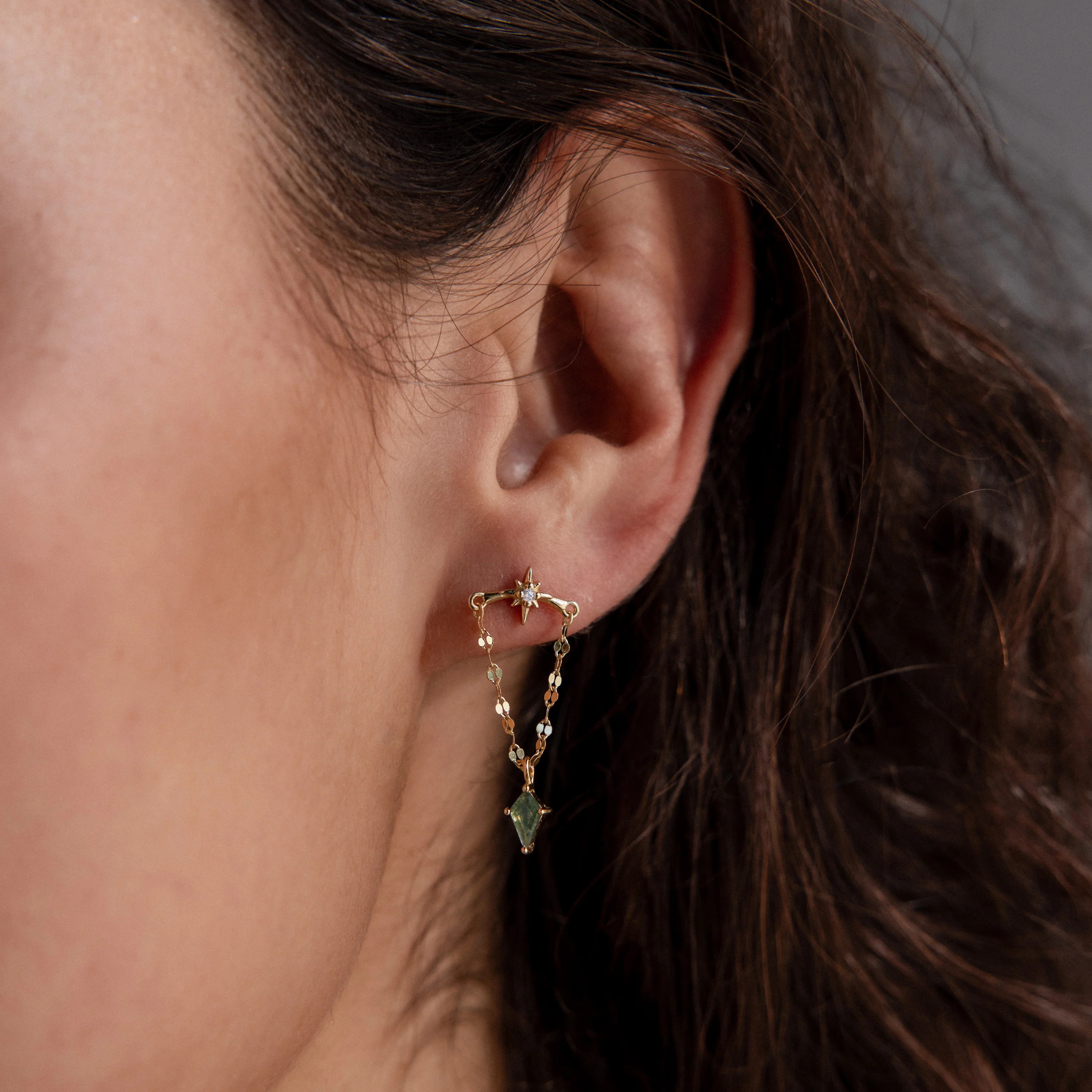 Agate Star Chain Earrings in 18K Gold - Image 2