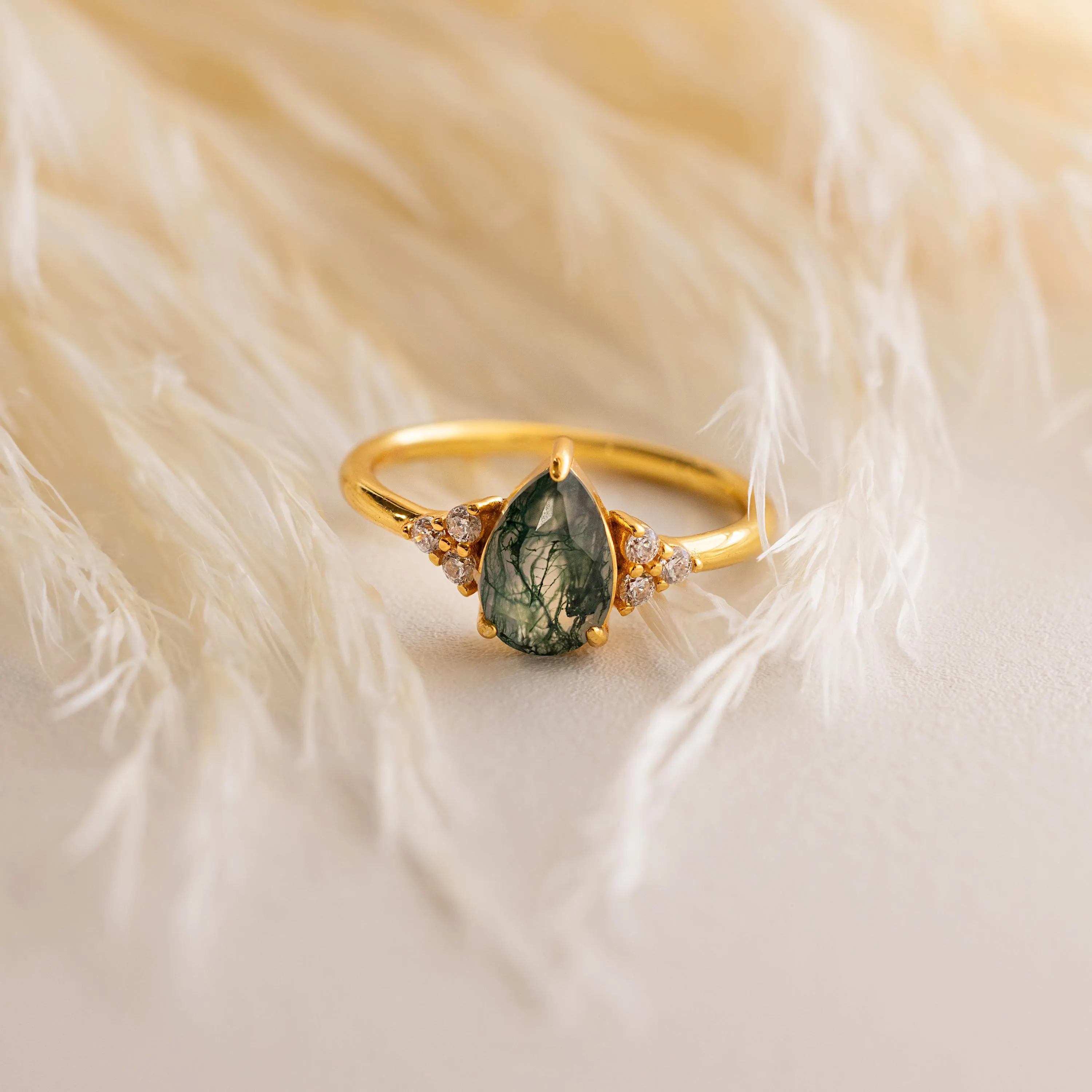 Agate Teardrop Ring in 18K Gold - Image 7