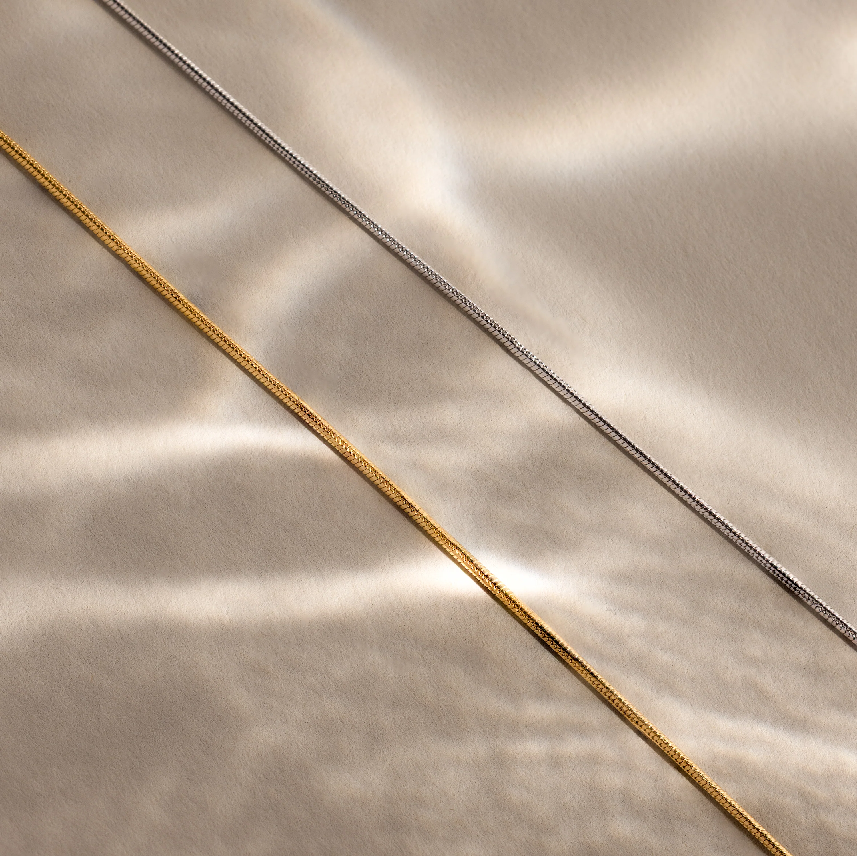 Alice Thin Snake Chain - Image 7