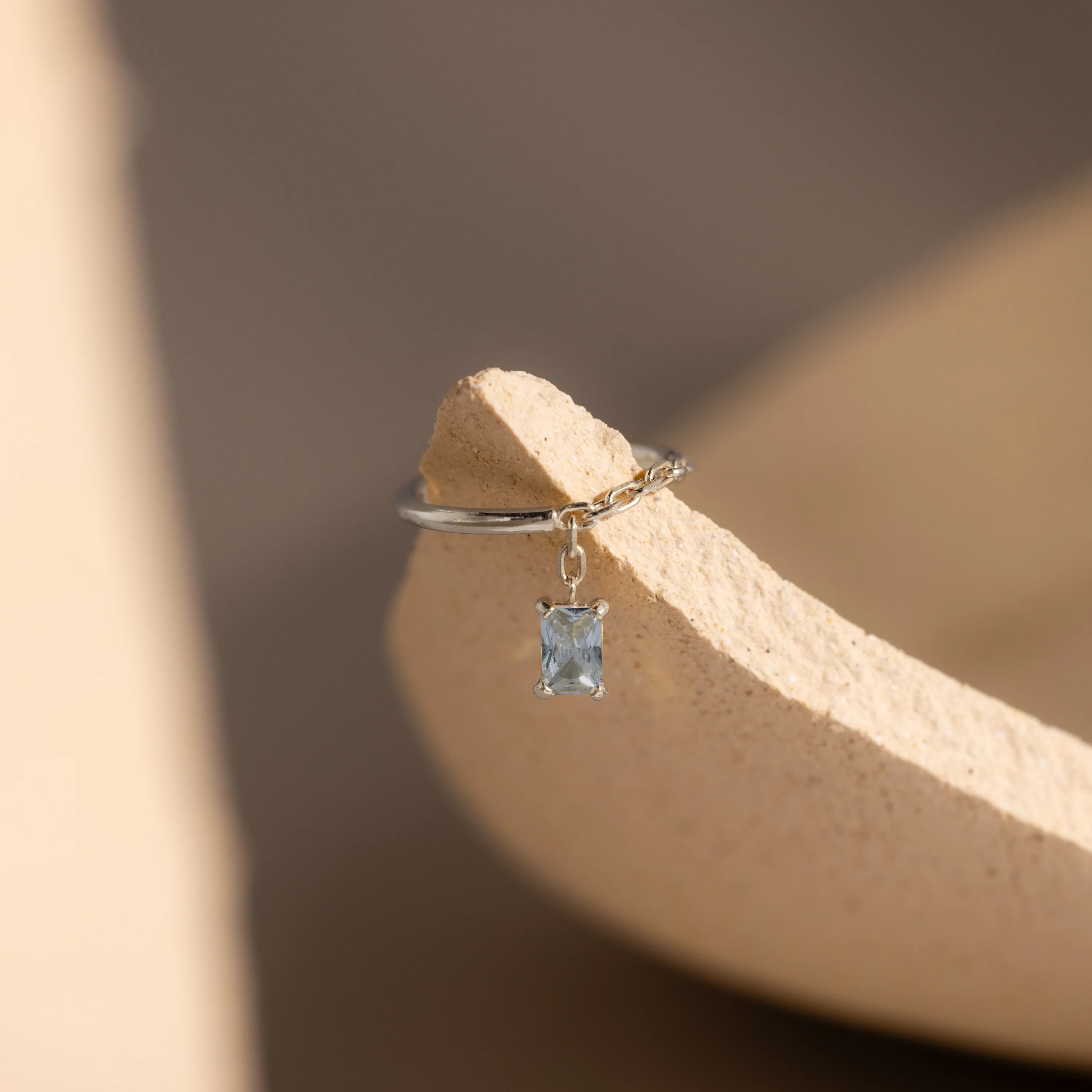 Aquamarine Drop Chain Ring - Image 3