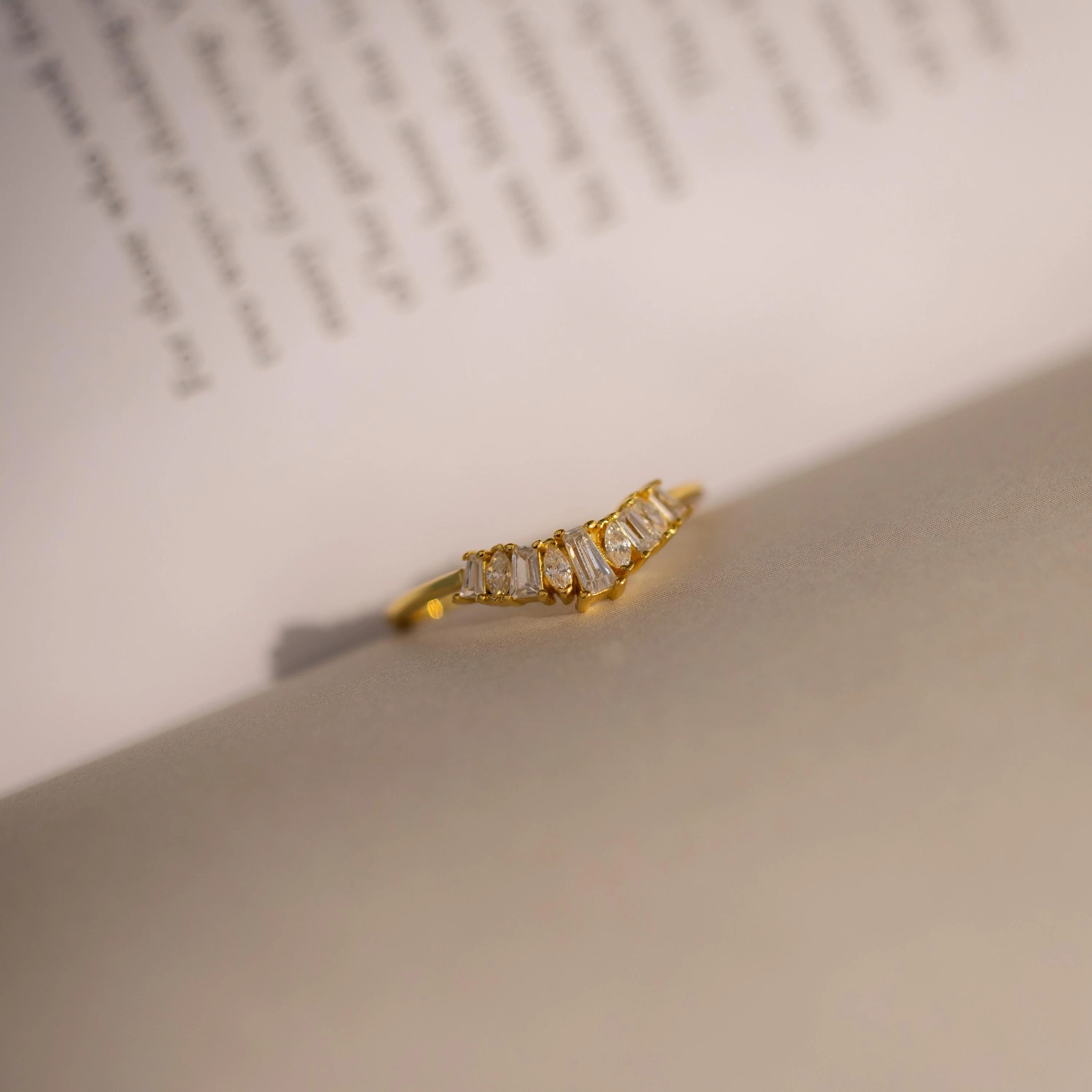 Art Deco Curve Diamond Ring - Image 7
