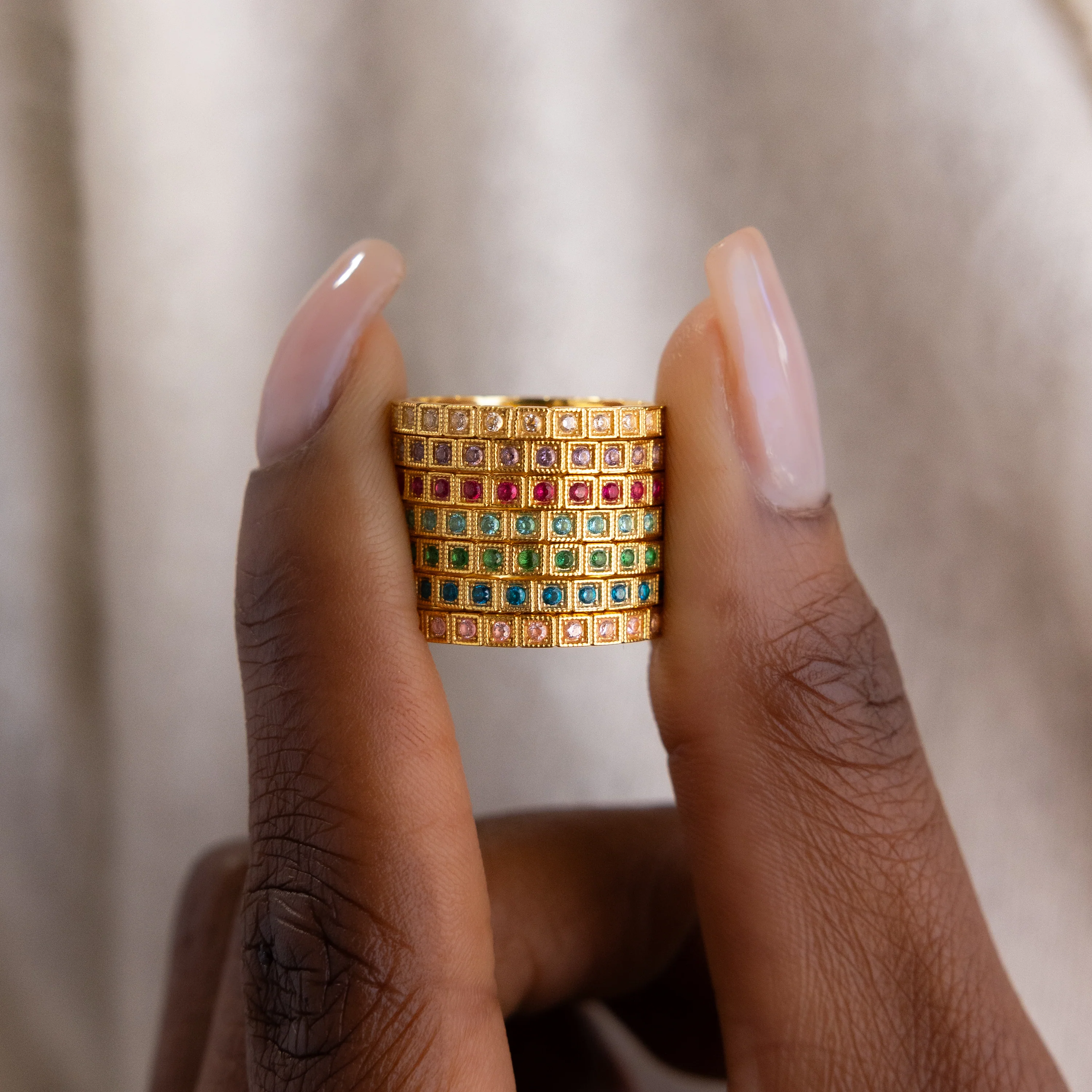 Art Deco Emerald Eternity Ring - Image 5