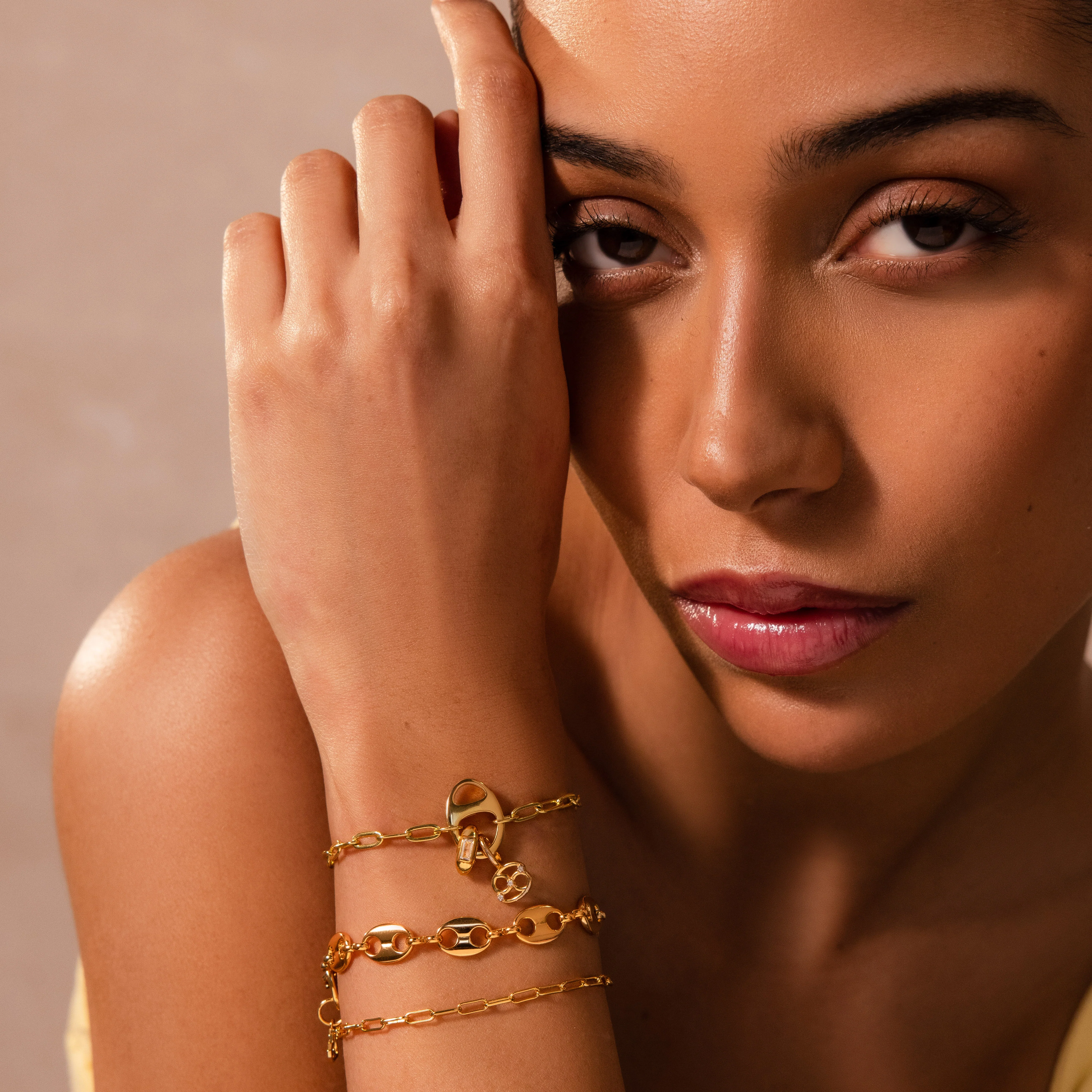 Baguette Diamond Spacer Charm in 18K Gold - Image 6