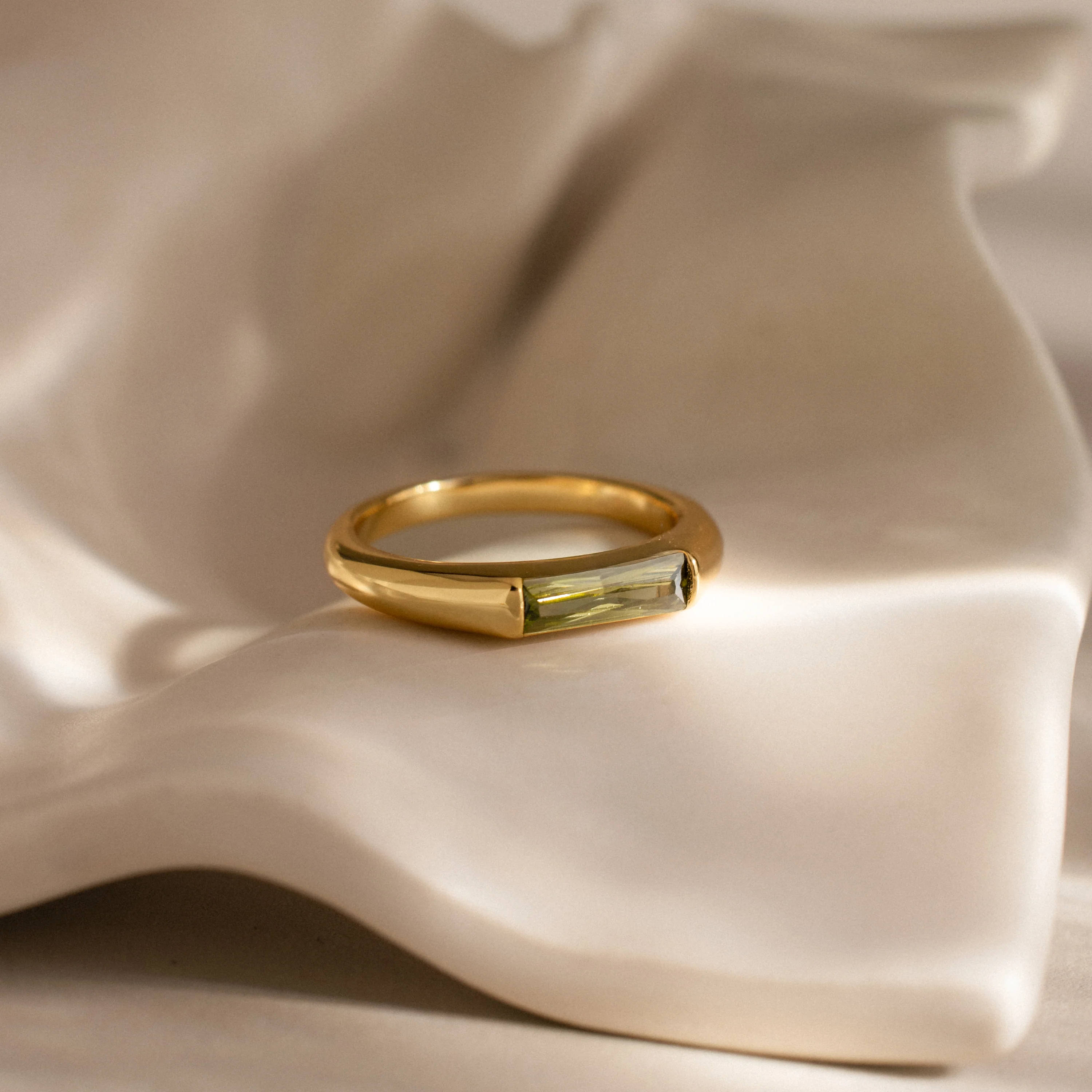 Baguette Signet Ring - Image 4