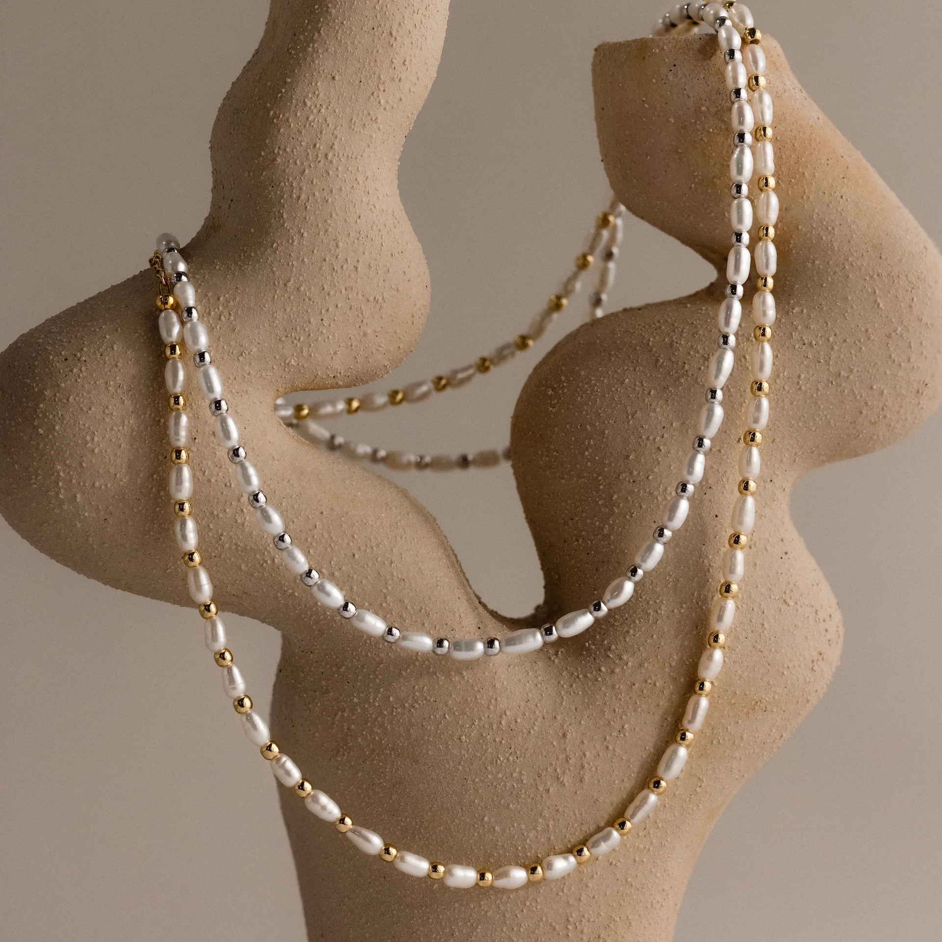 Beaded Pearl Necklace - Image 8