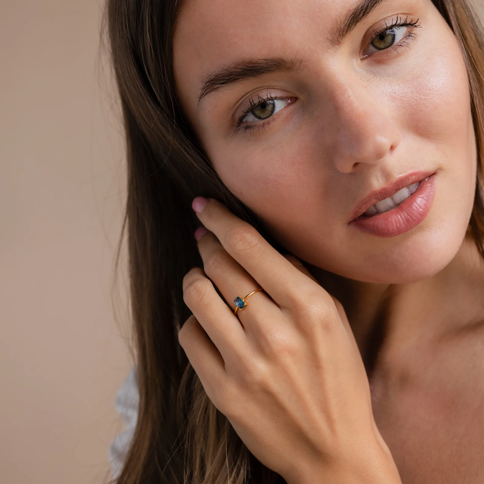 Blue Topaz Emerald Ring - Image 5