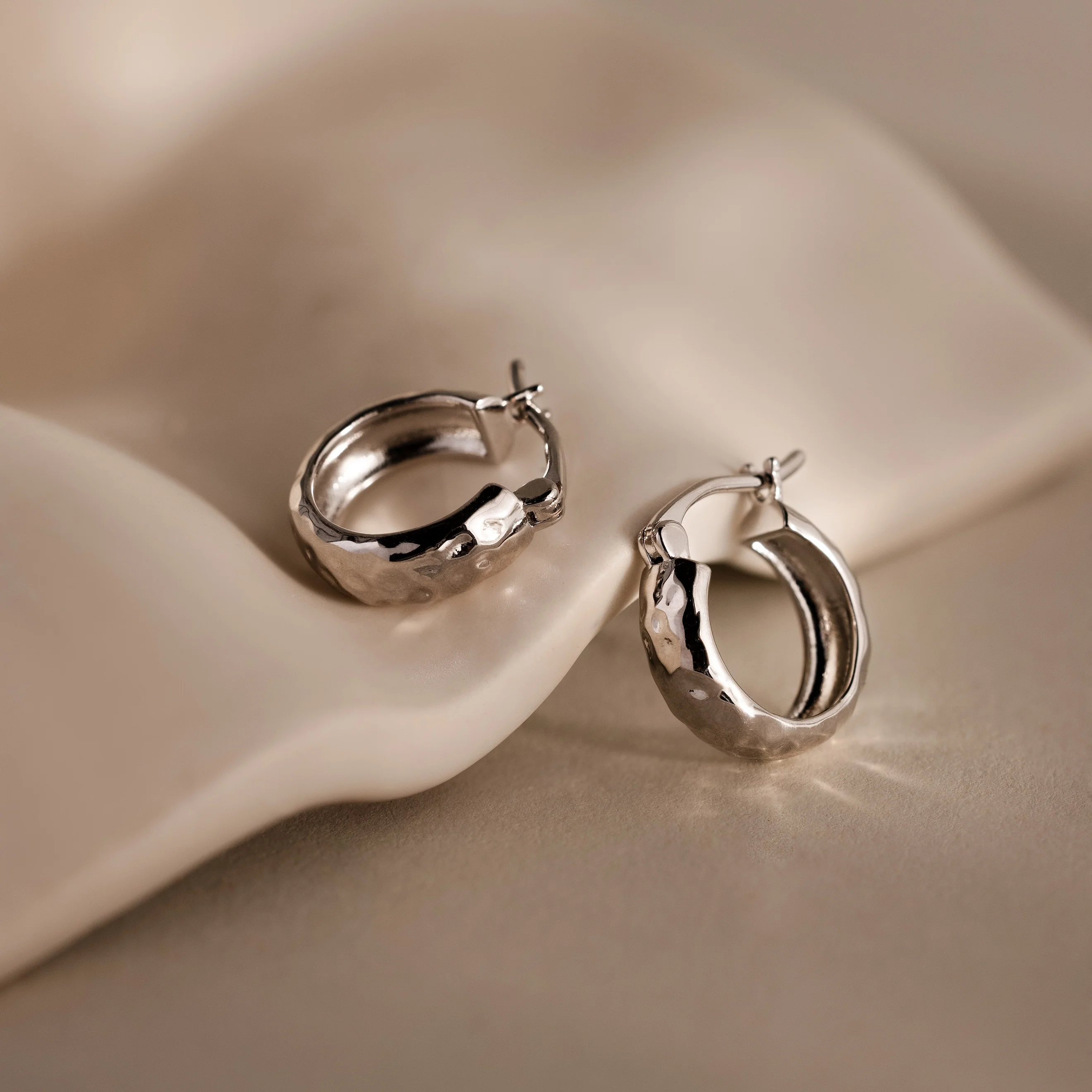 Bold Hammered Huggies - Image 3
