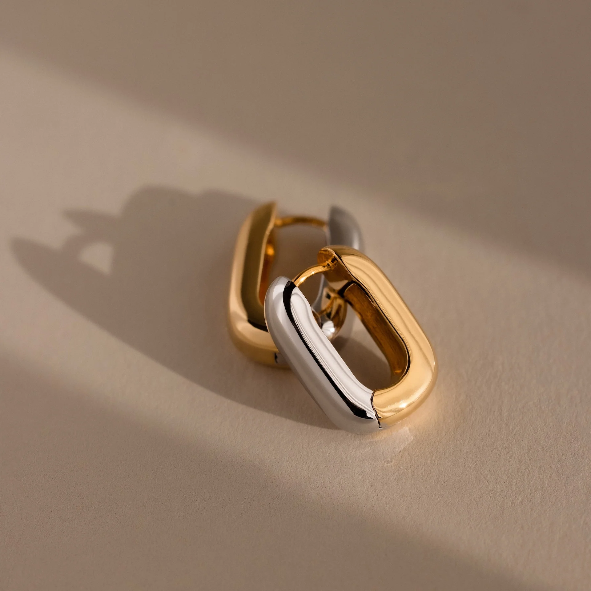 Bold Link Hoops in Mixed Metal - Image 3