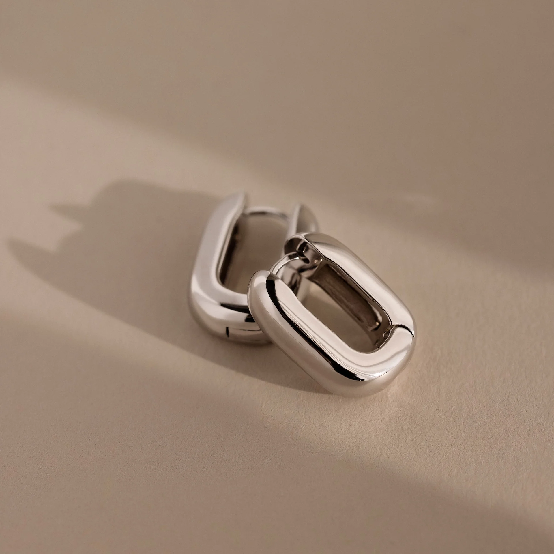Bold Link Hoops in Silver - Image 3