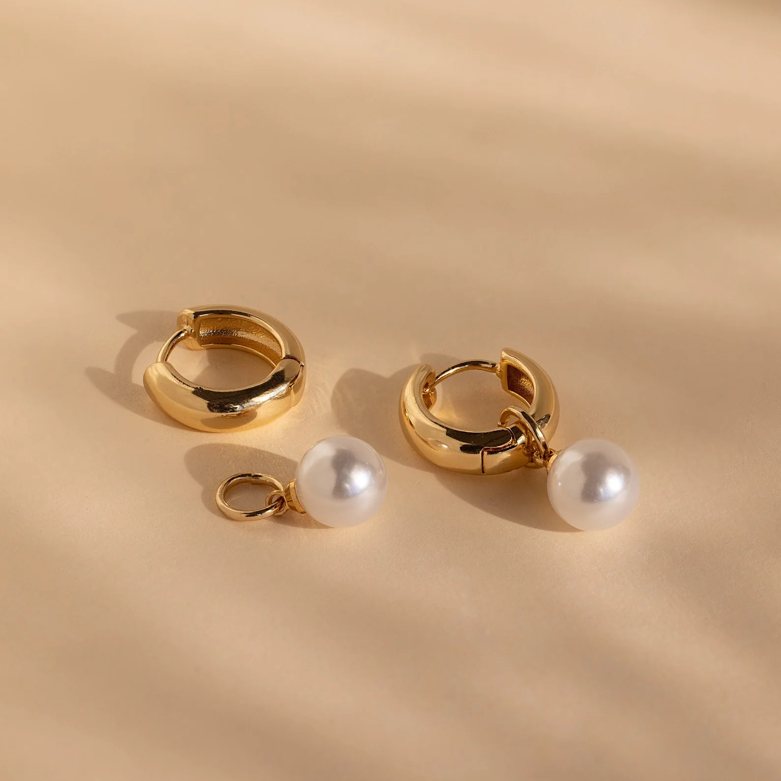 Bold Pearl Drop Earrings - Image 5