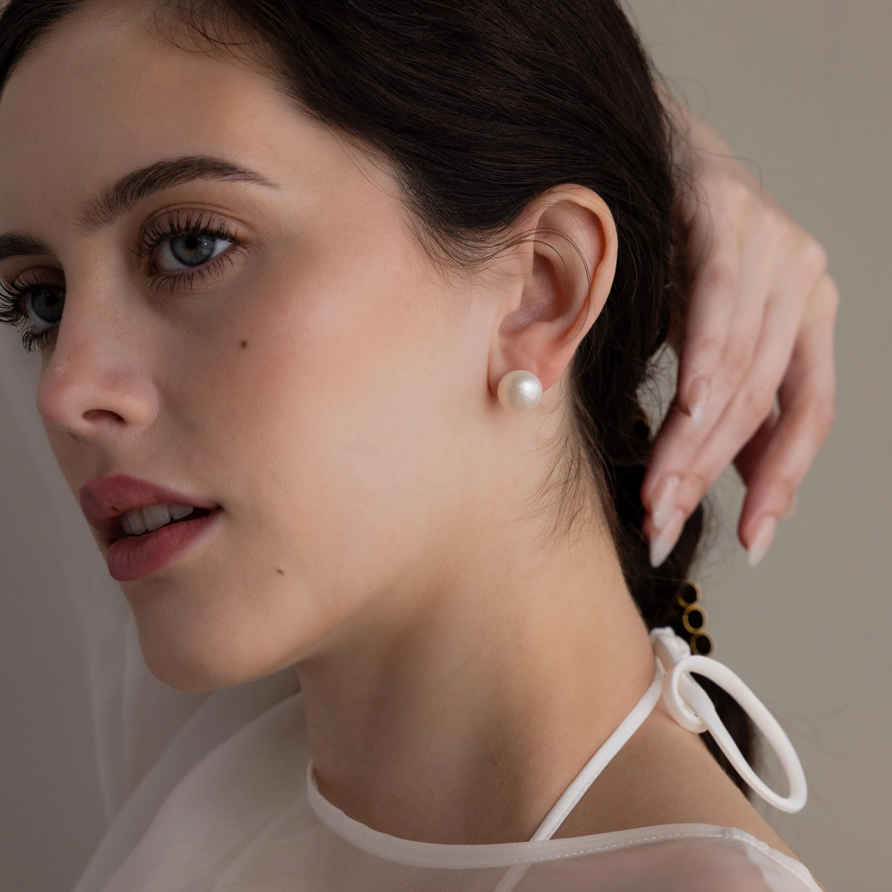 Bold Pearl Studs - Image 4