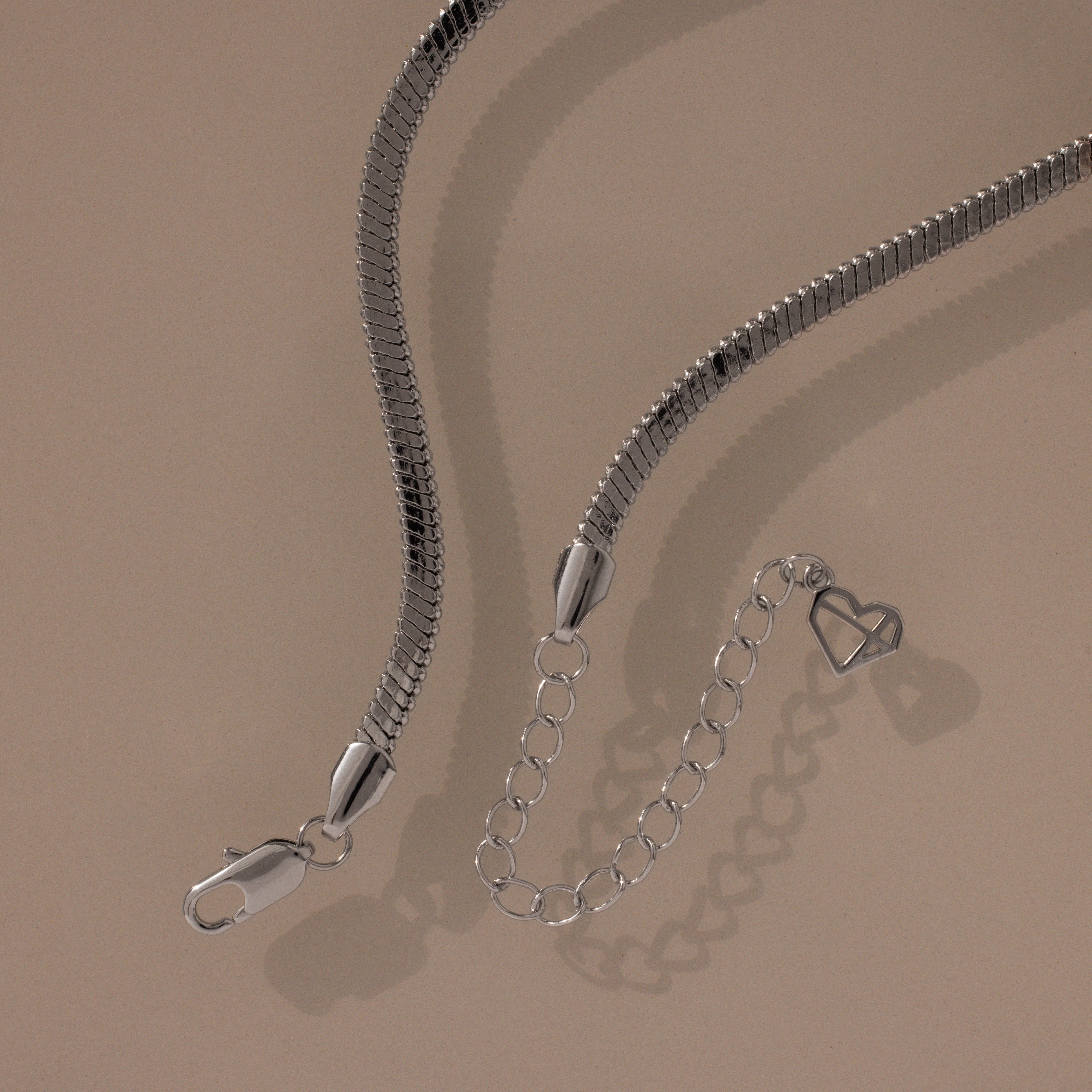 Bold Snake Chain Necklace in Silver - Image 7