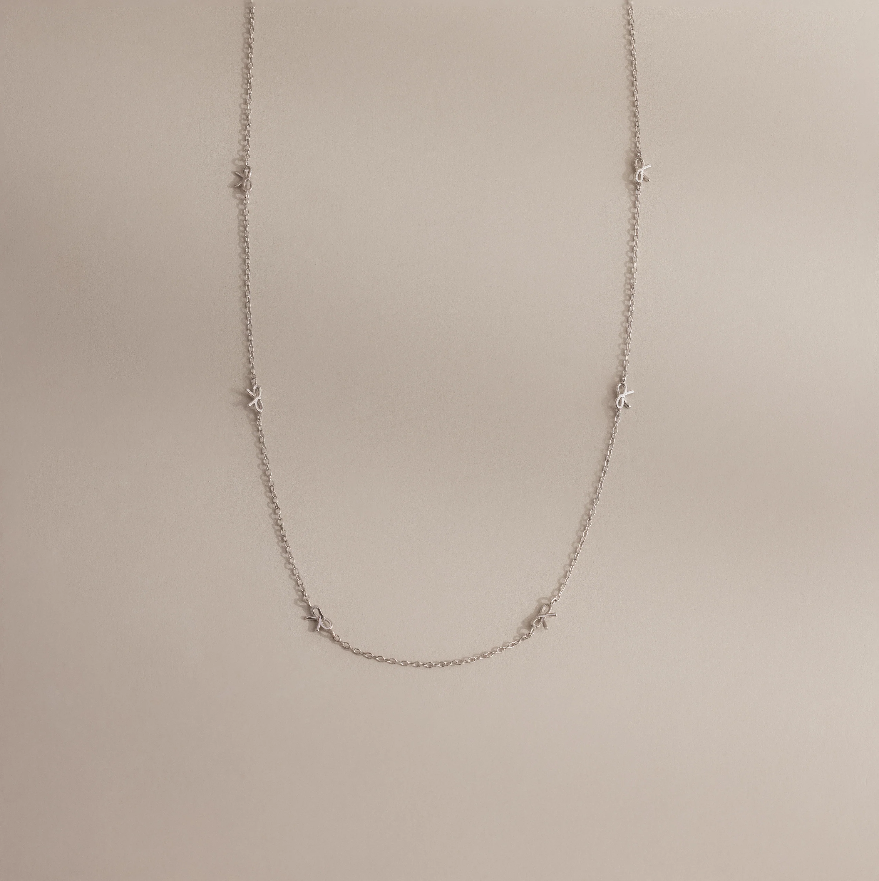 Bow Station Necklace in Silver - Image 3