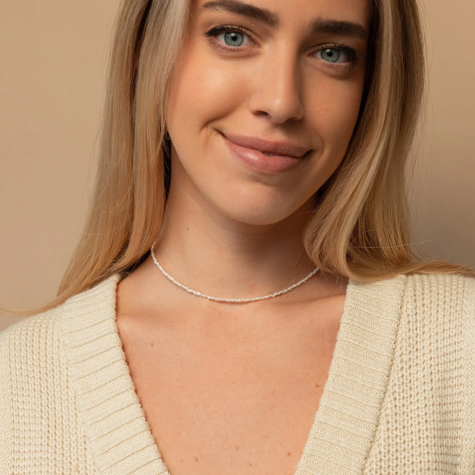 Brinley Pearl Choker - Image 6
