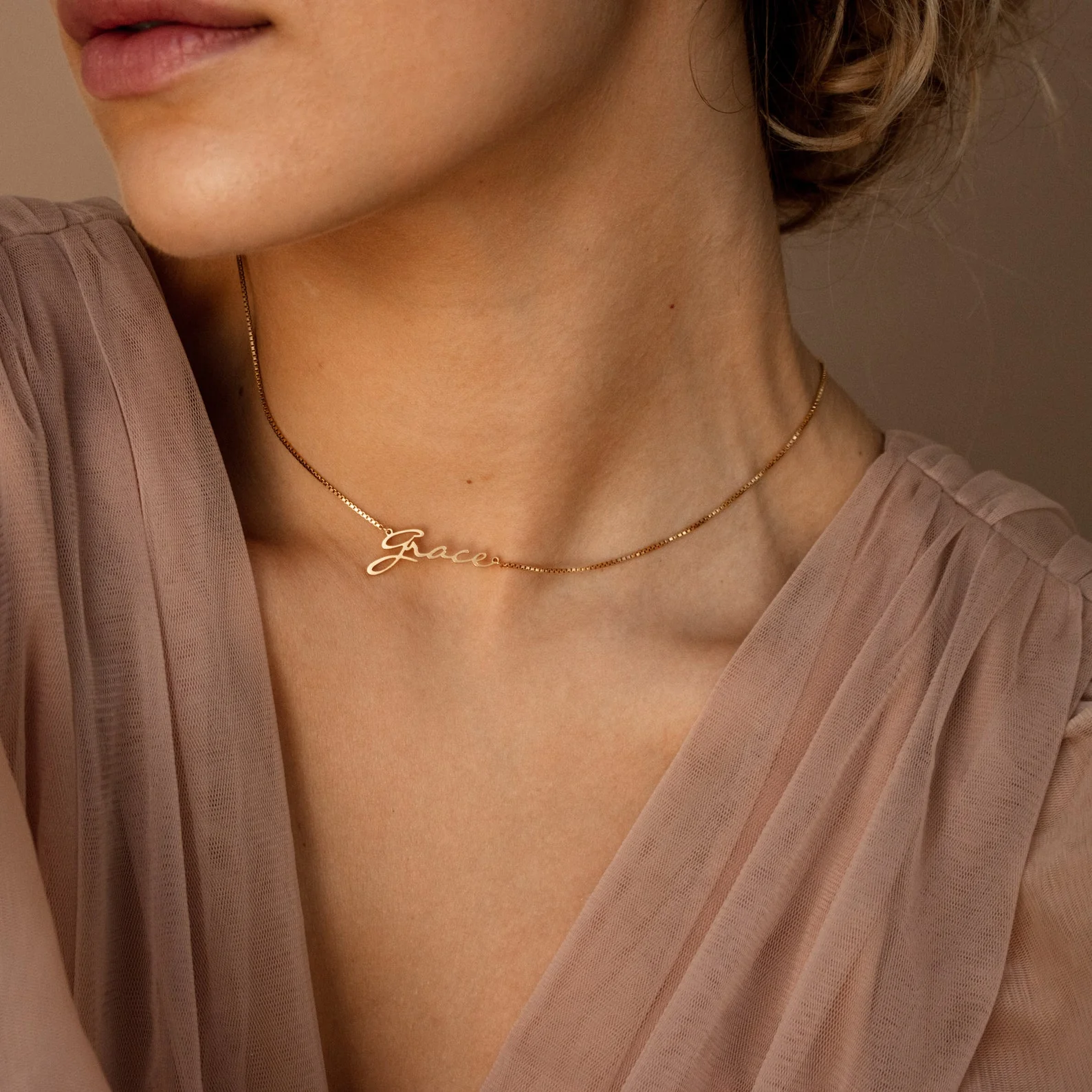 Callie Box Chain Name Necklace in 18K Gold - Image 3