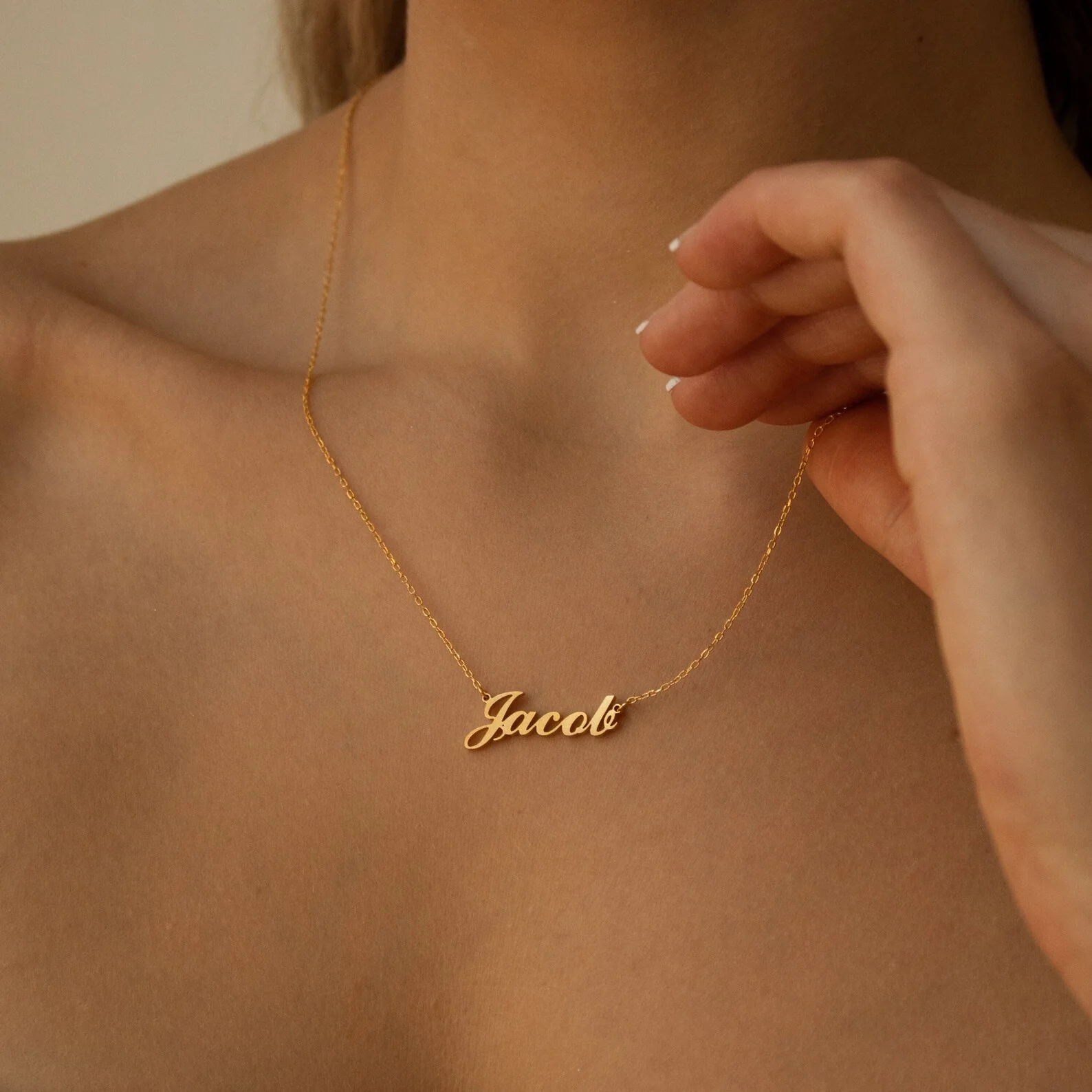 Carrie Name Necklace - Image 4
