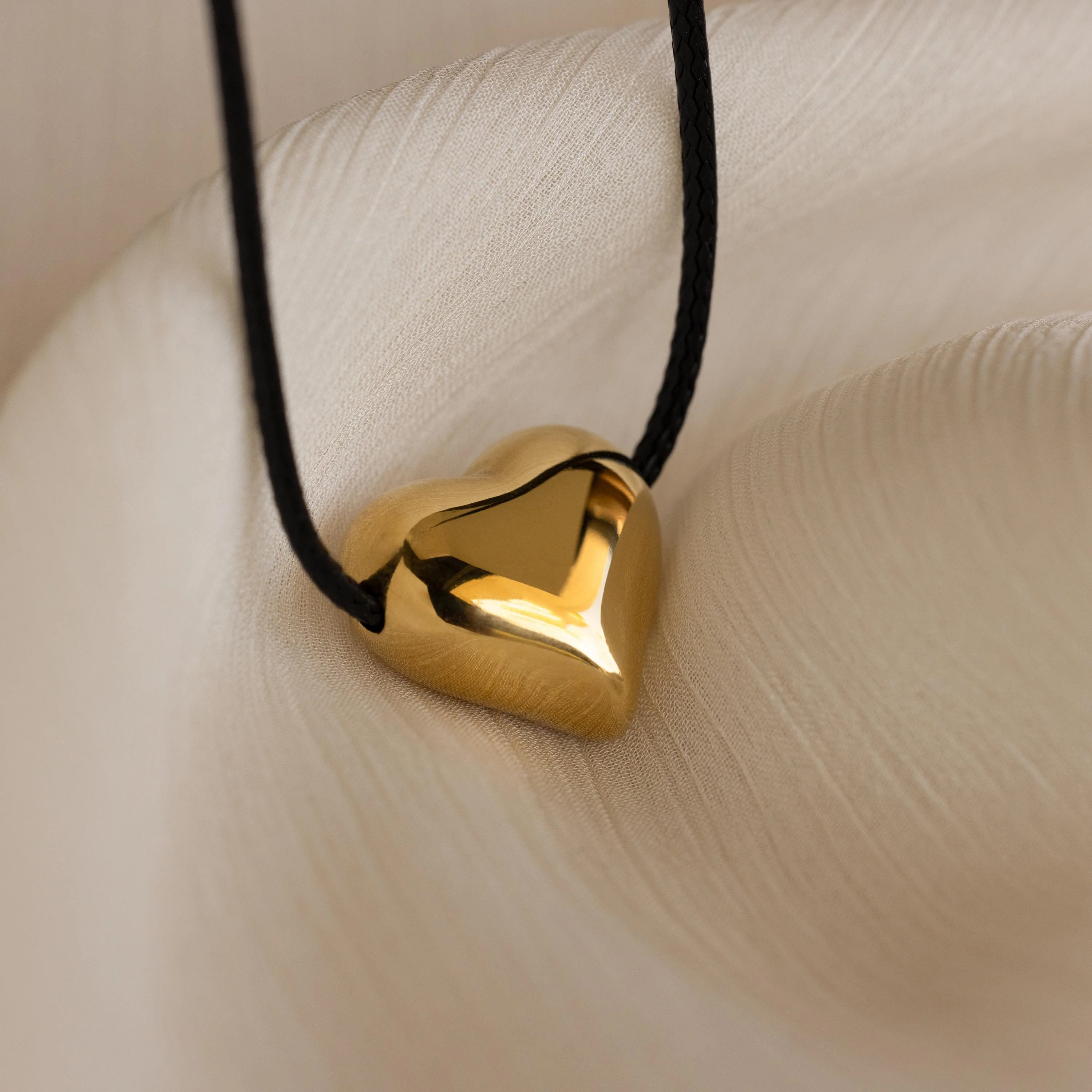 Chunky Puff Heart Necklace - Image 5