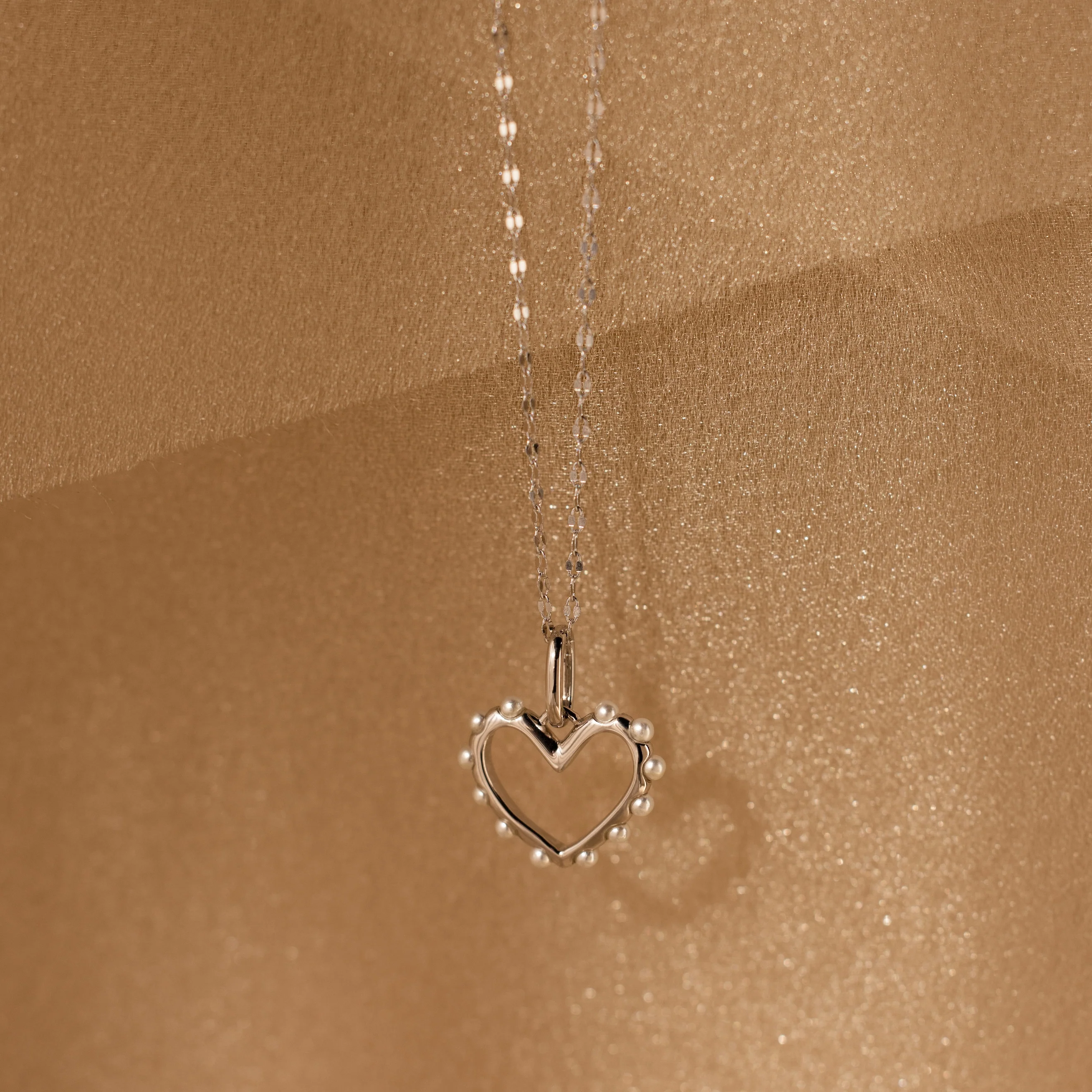 Classic Pearl Heart Charm in Silver - Image 7