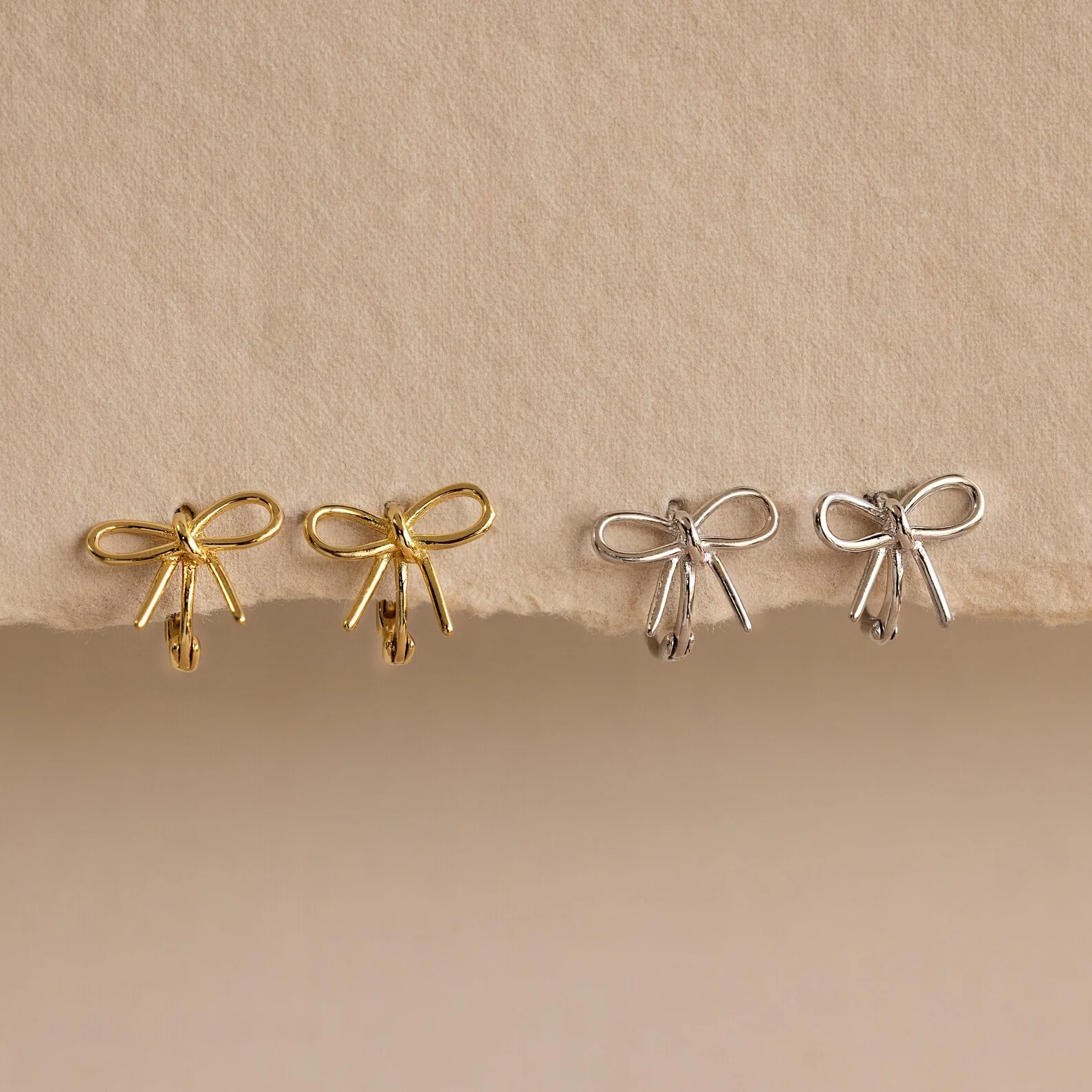 Classic Ribbon Bow Huggies - Image 3