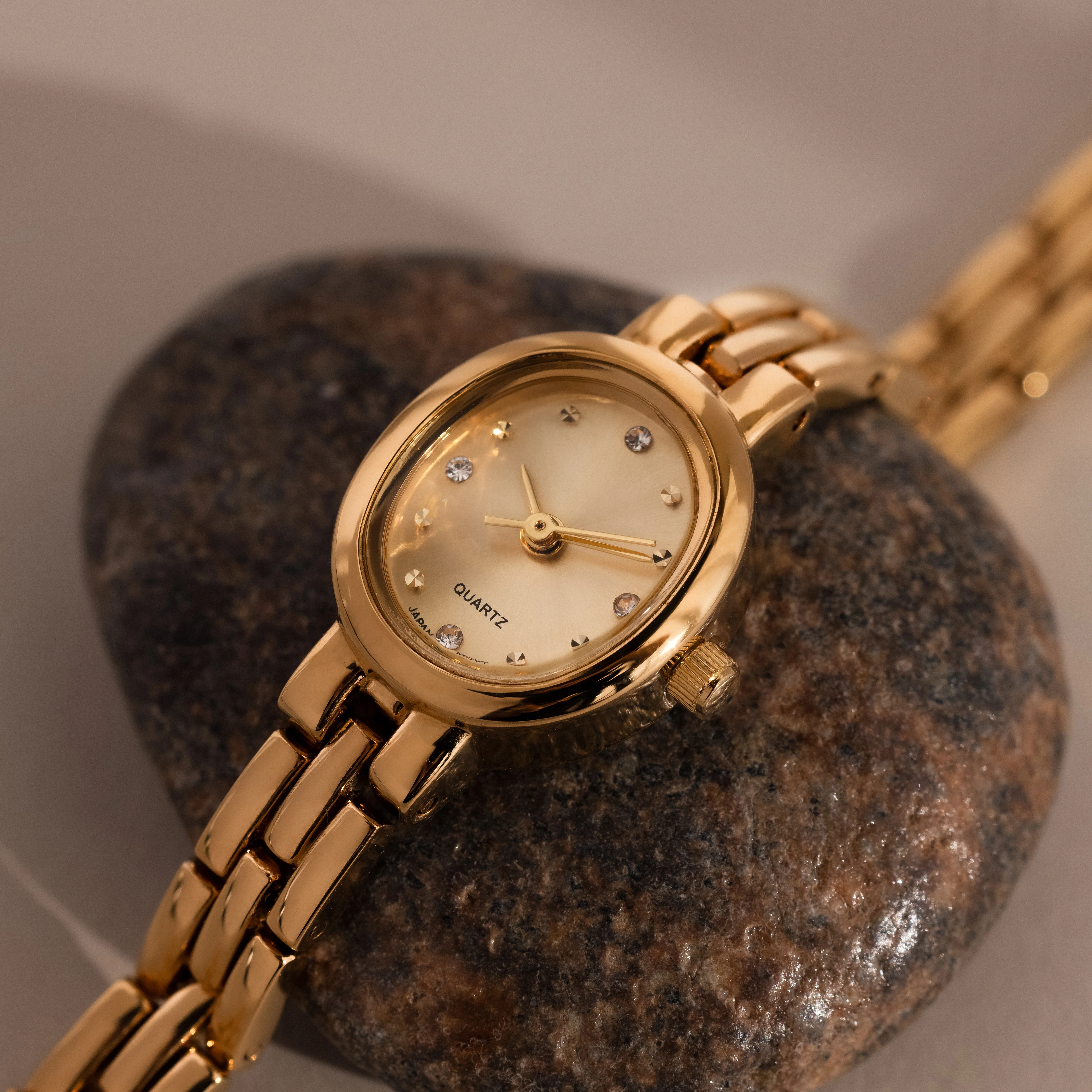 Cobblestone Timepiece - Image 3