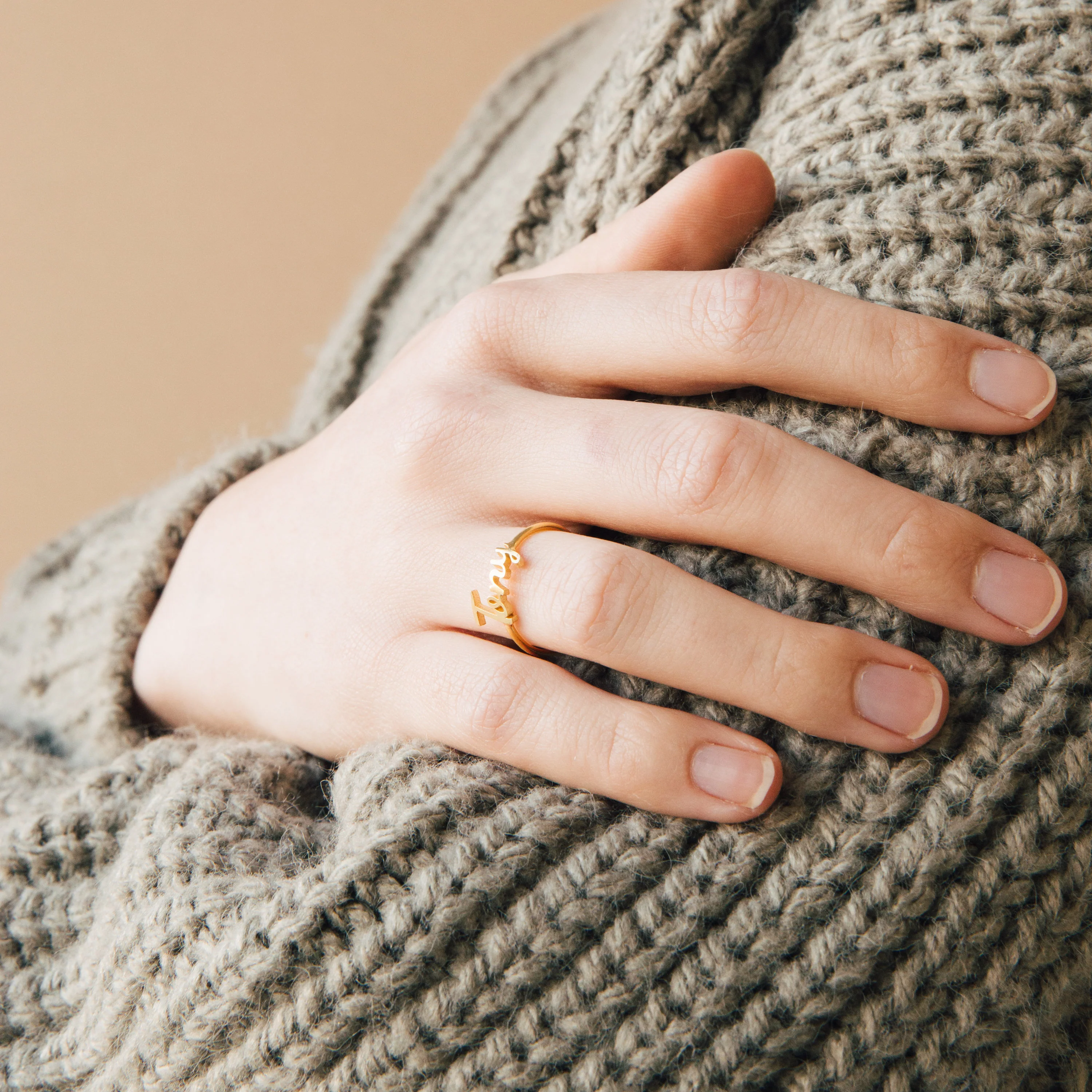 Grace Script Name Ring in 18K Gold - Image 6