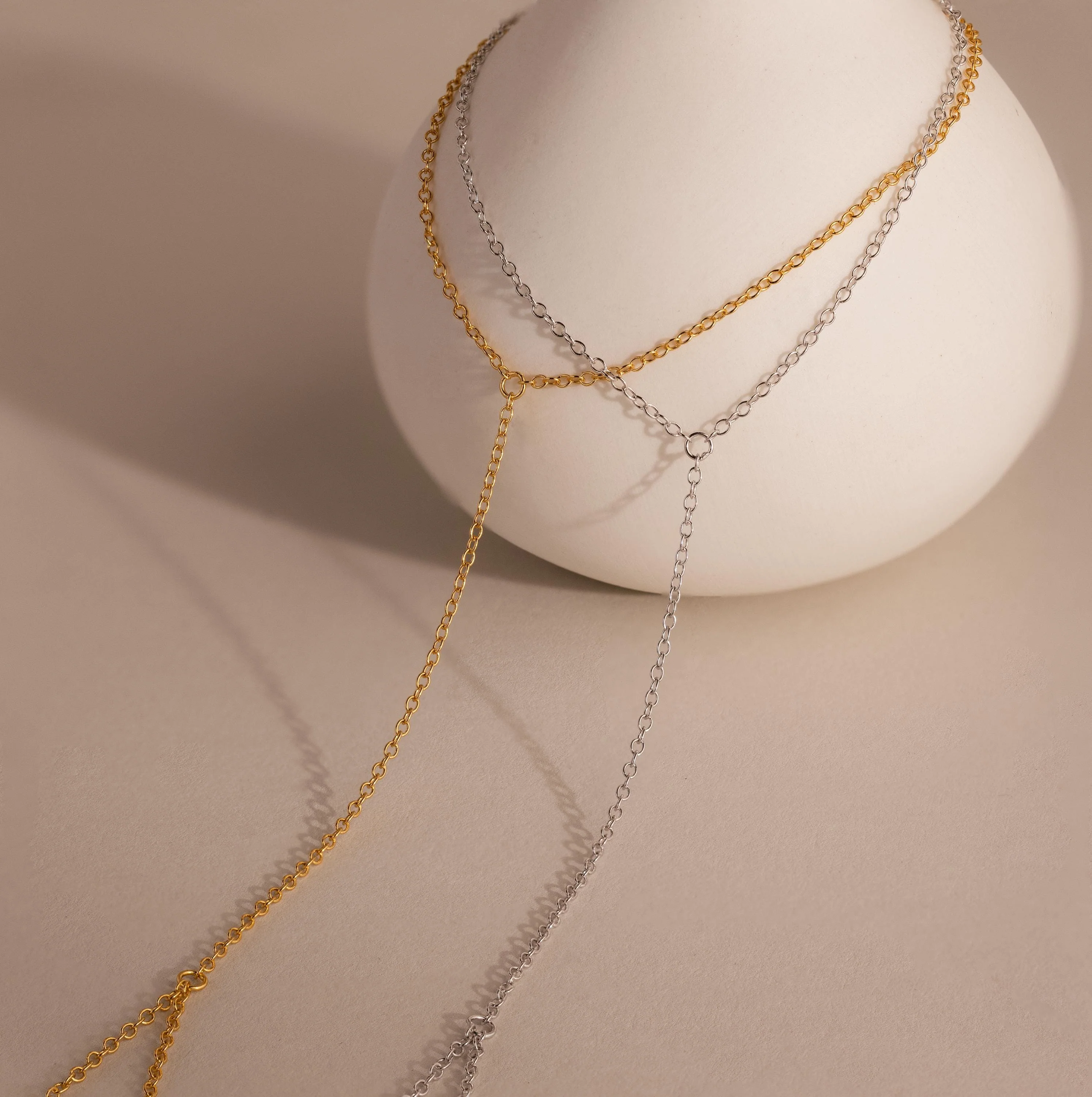 Dainty Hand Chain Bracelet - Image 4