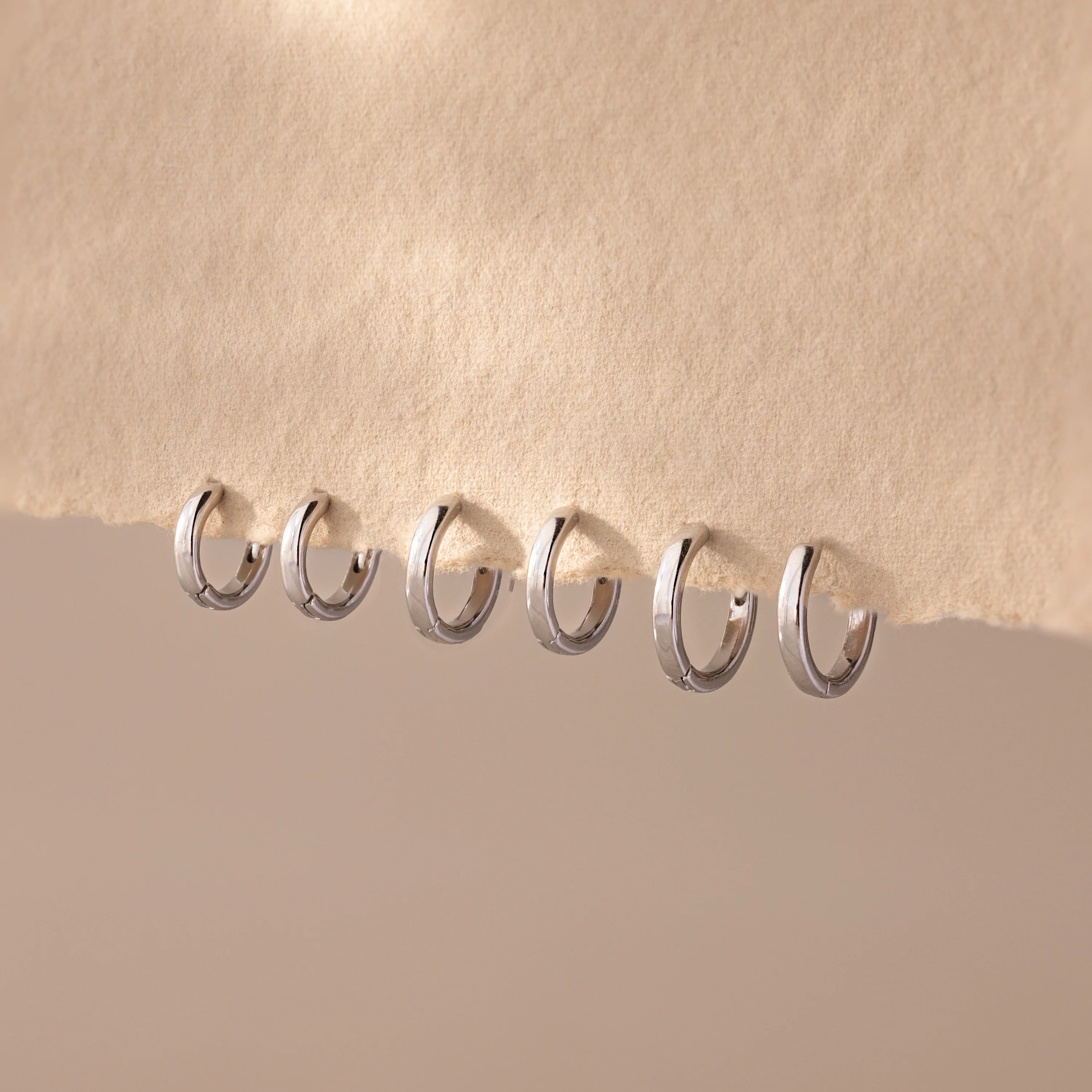 Dainty Huggies - Image 3