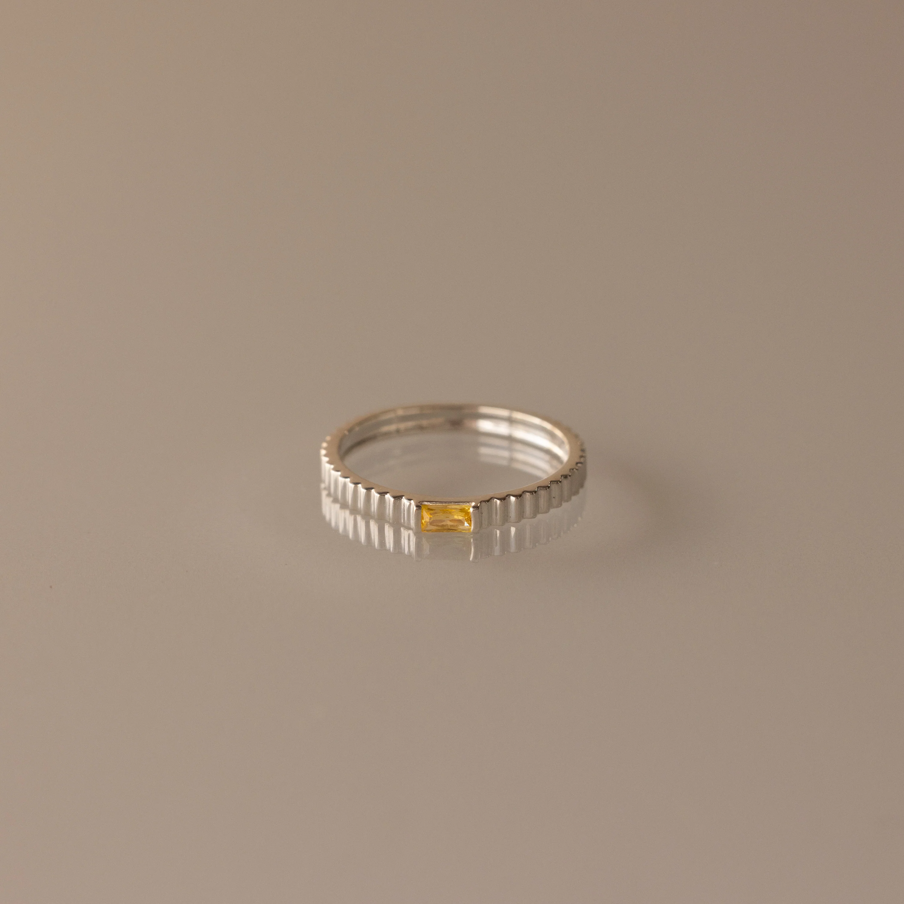 Dainty Ribbed Topaz Ring - Image 3