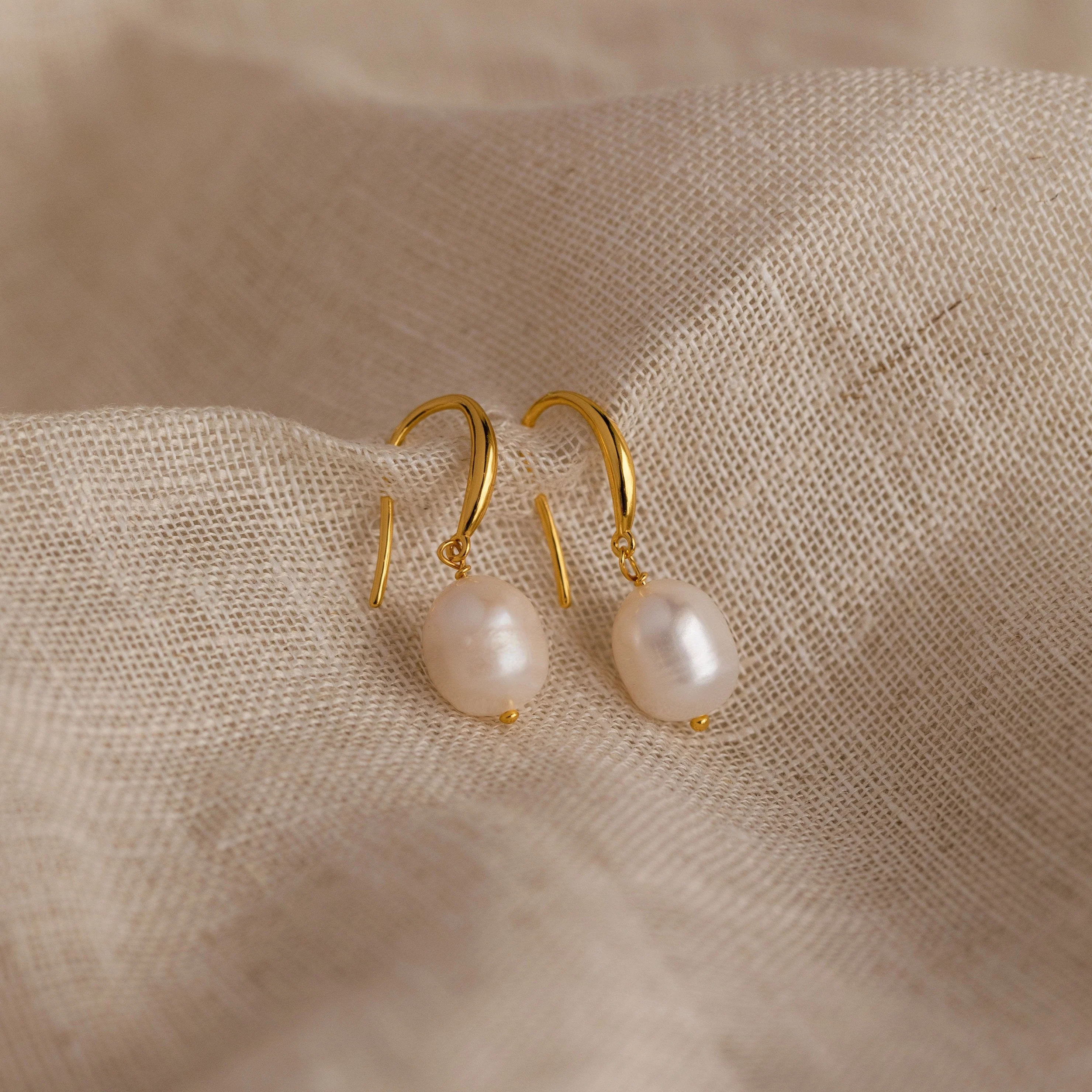 Dangling Pearl Drop Earrings in 18K Gold - Image 7
