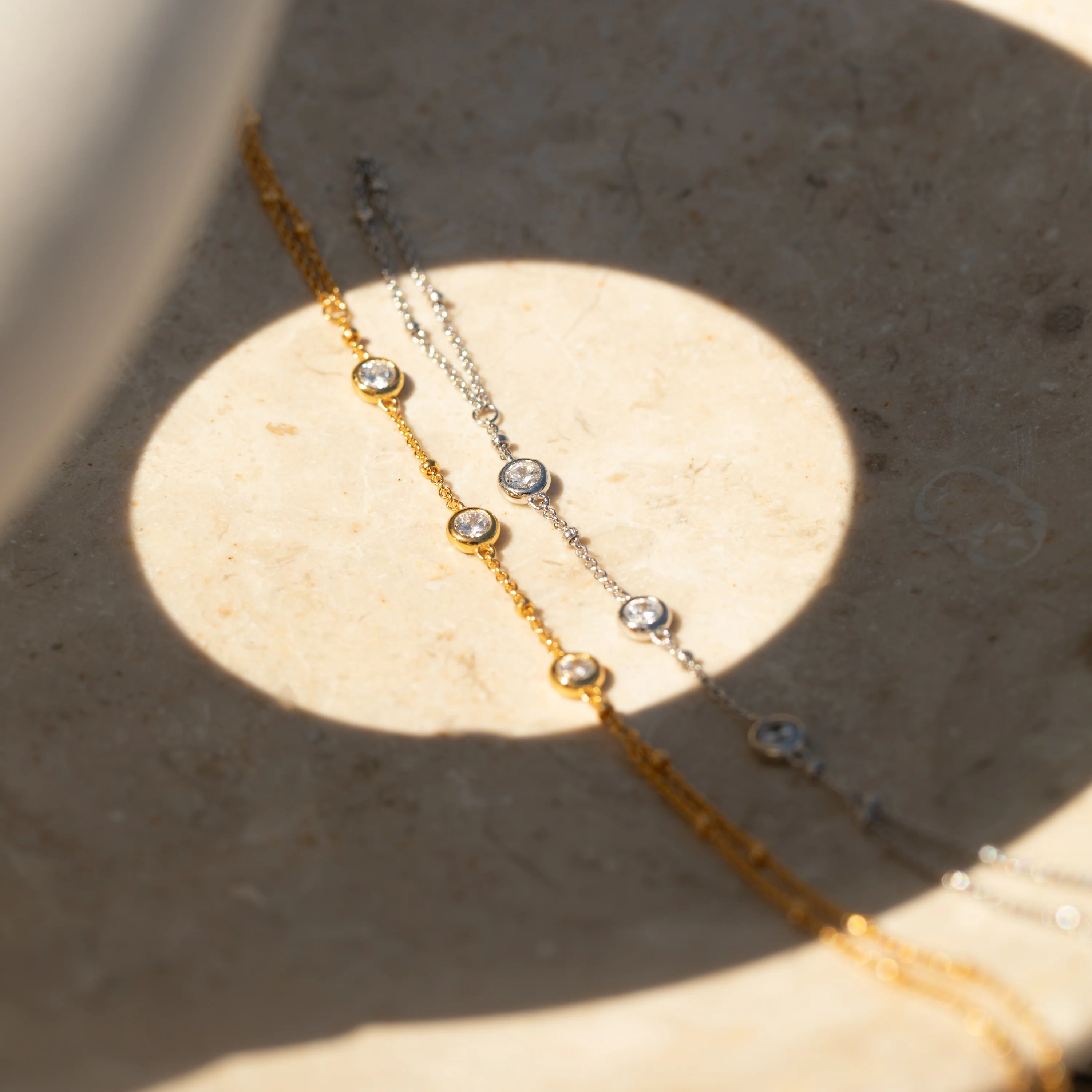 Diamond Bezel Hand Chain - Image 7