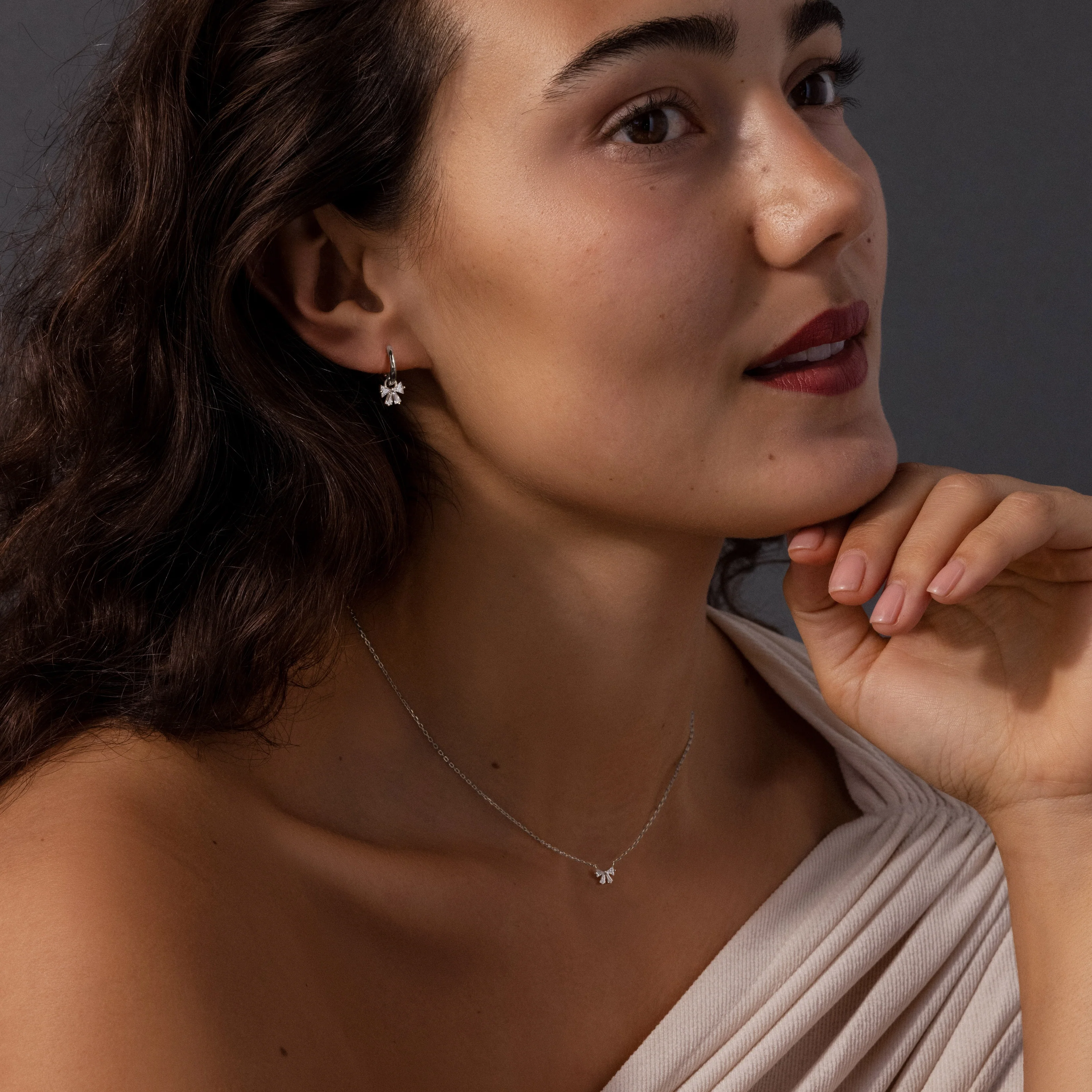Diamond Bow Necklace & Earrings Set - Image 5