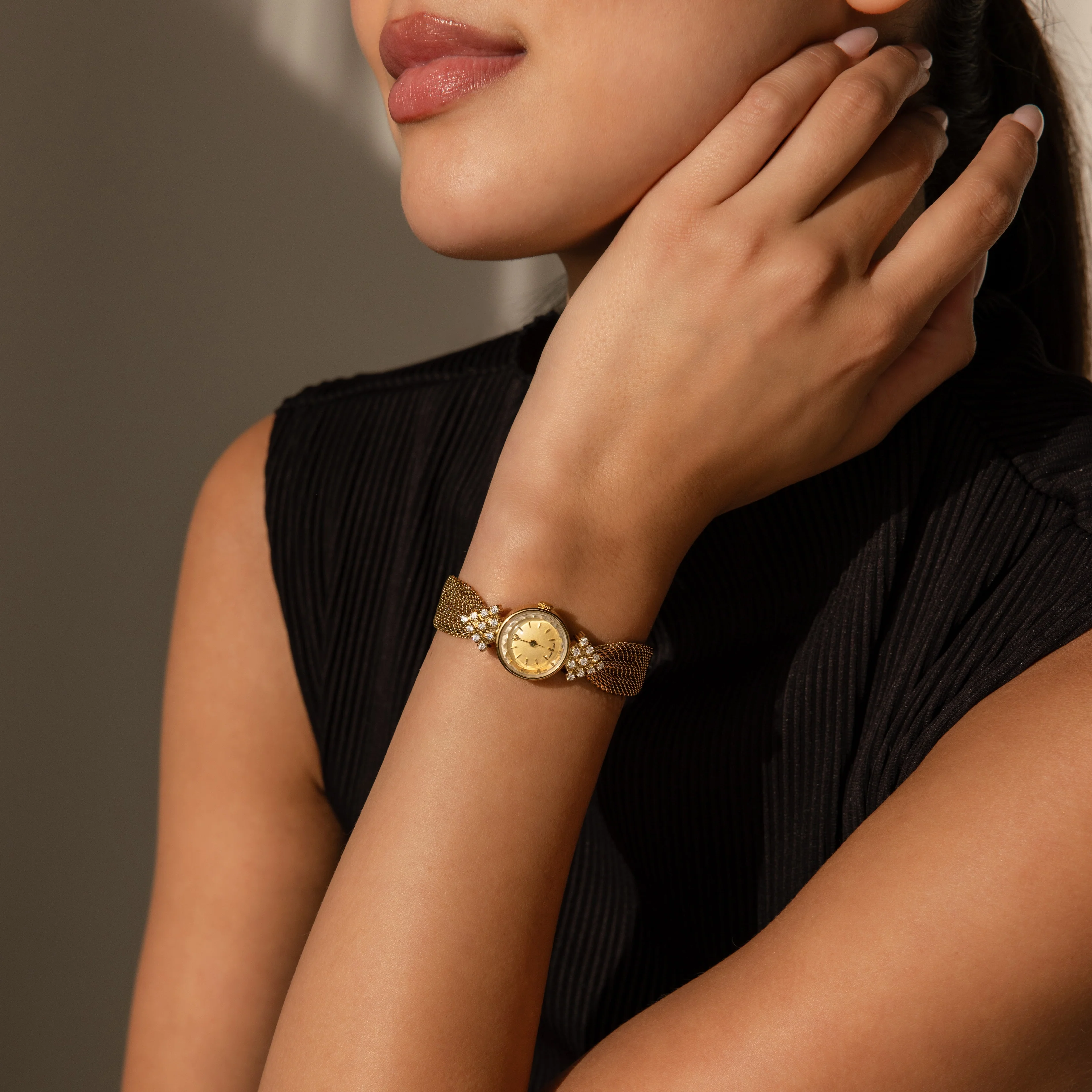Diamond Mesh Timepiece - Image 4