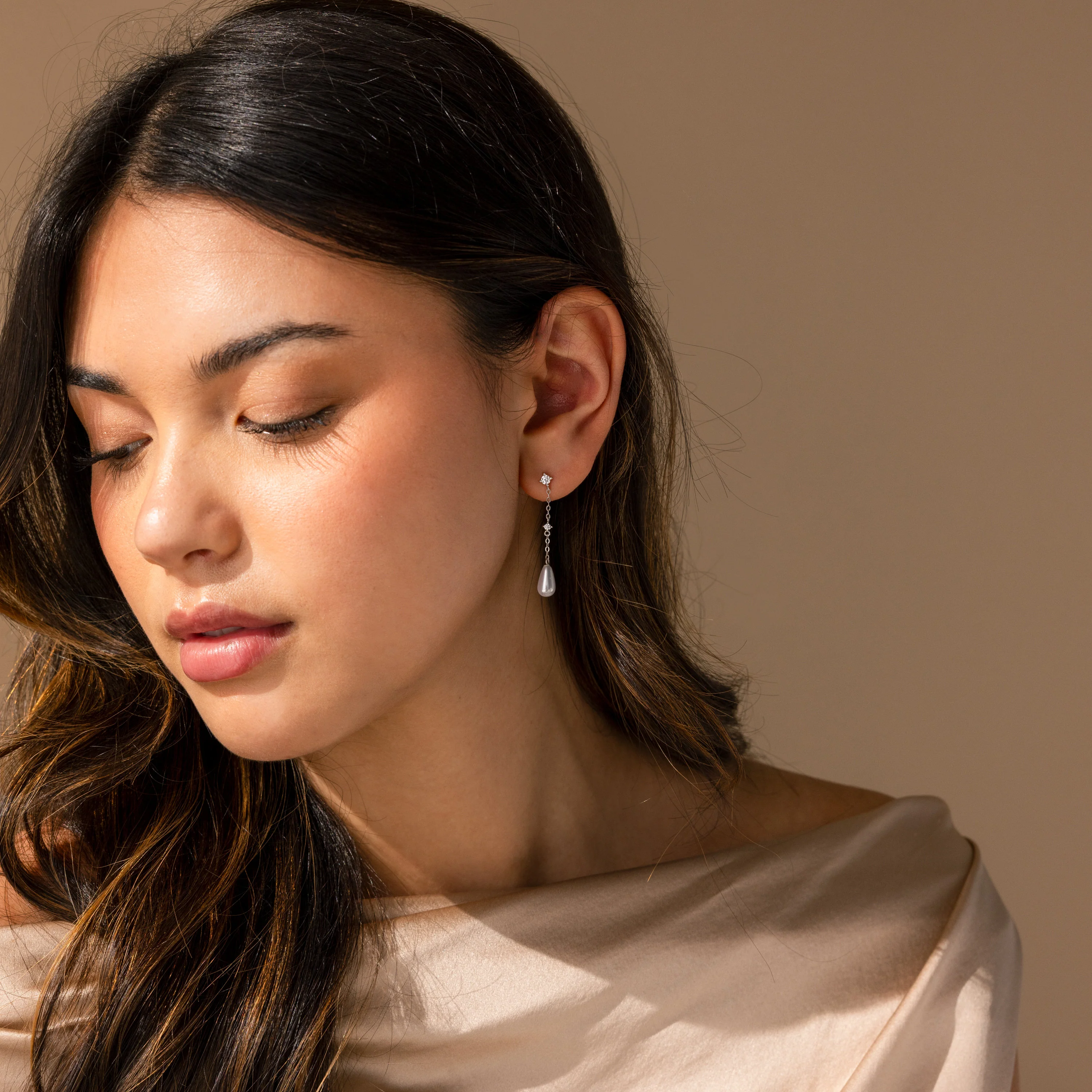Diamond Pearl Chain Earrings - Image 8