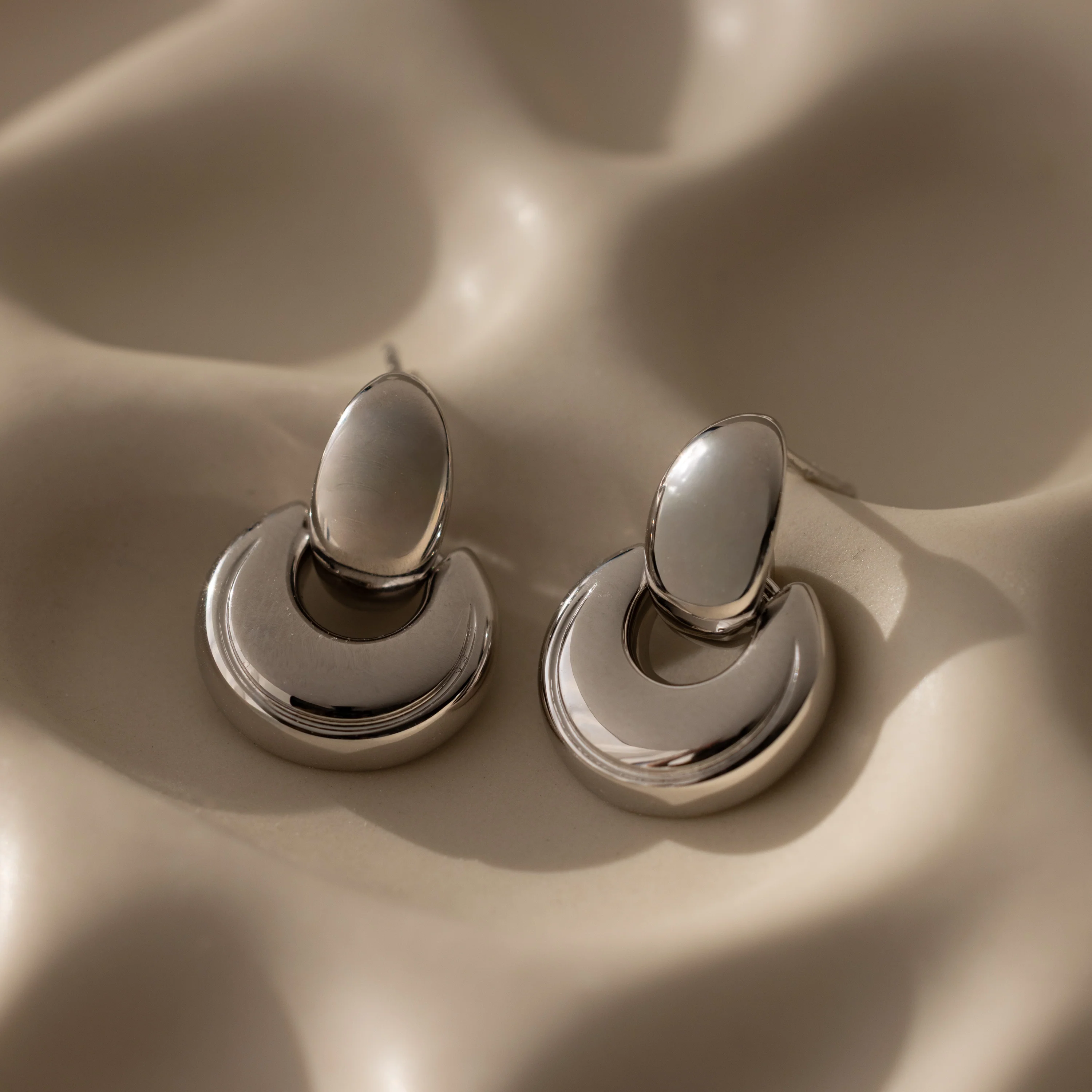 Eclipse Dome Studs