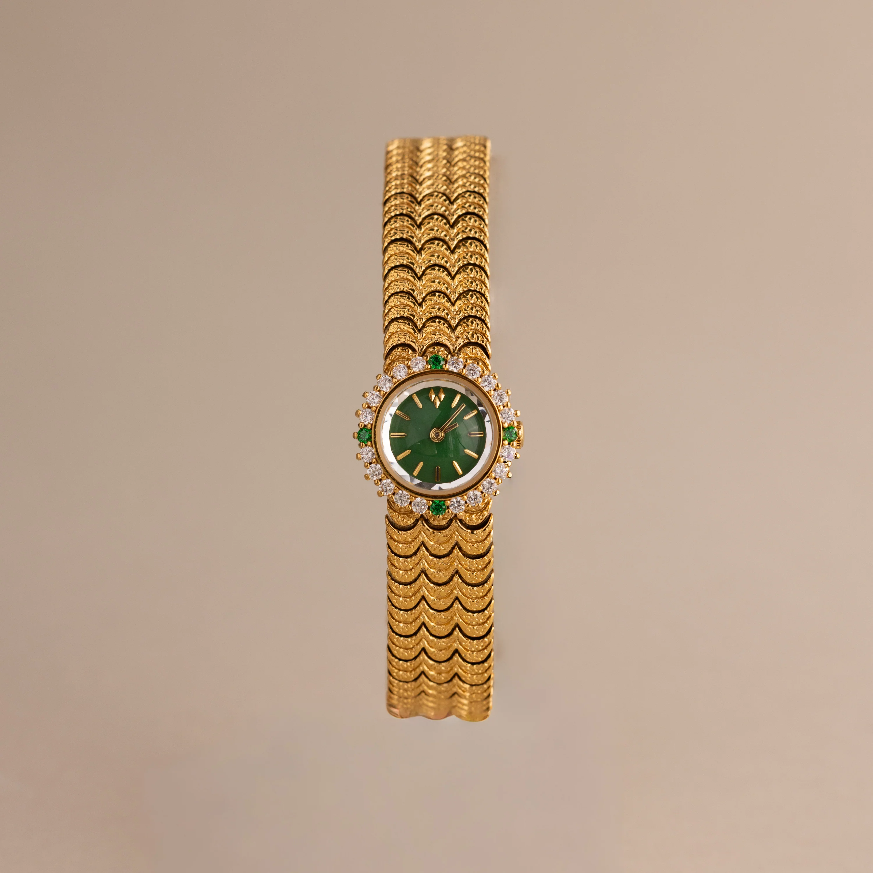 Emerald Scalloped Timepiece