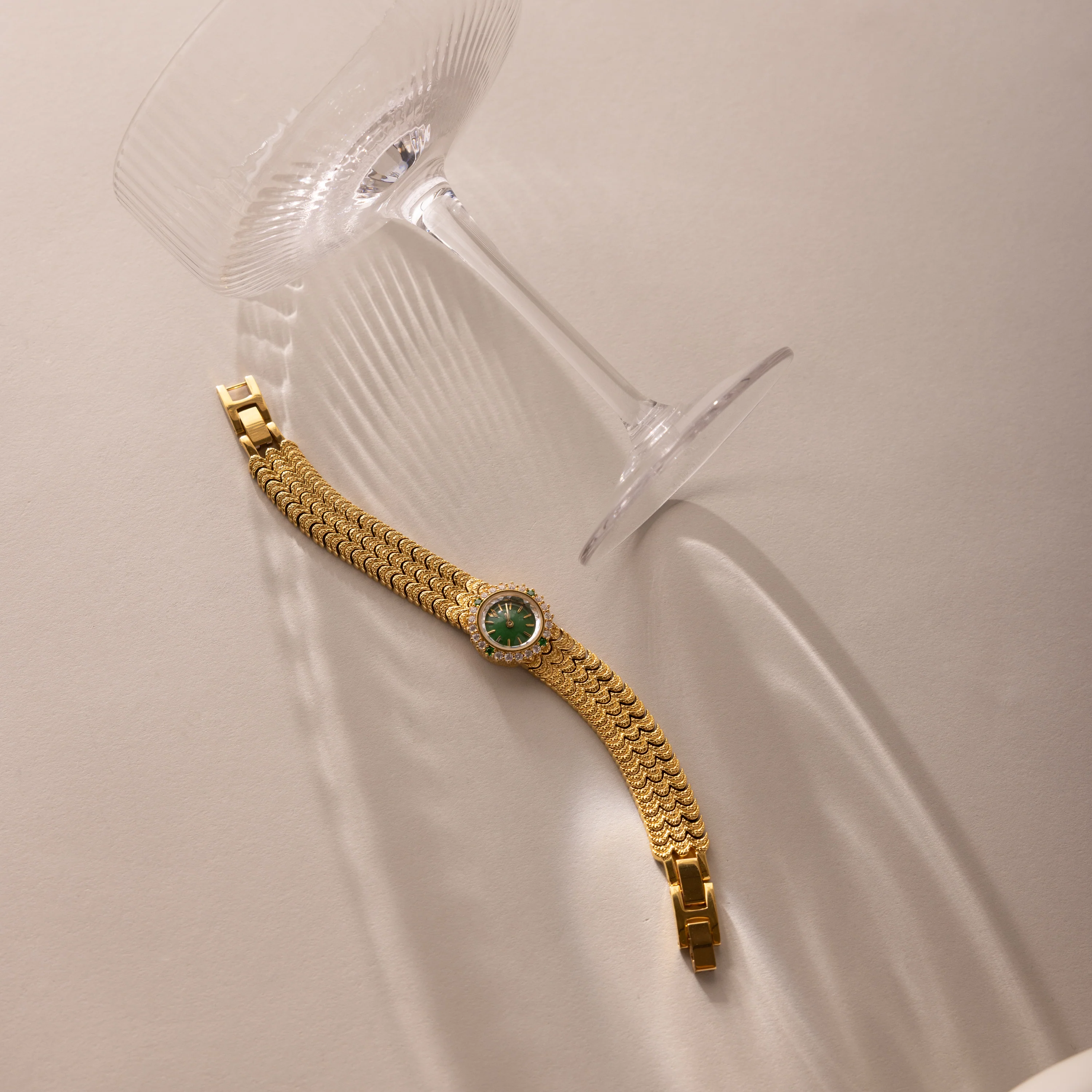 Emerald Scalloped Timepiece - Image 7