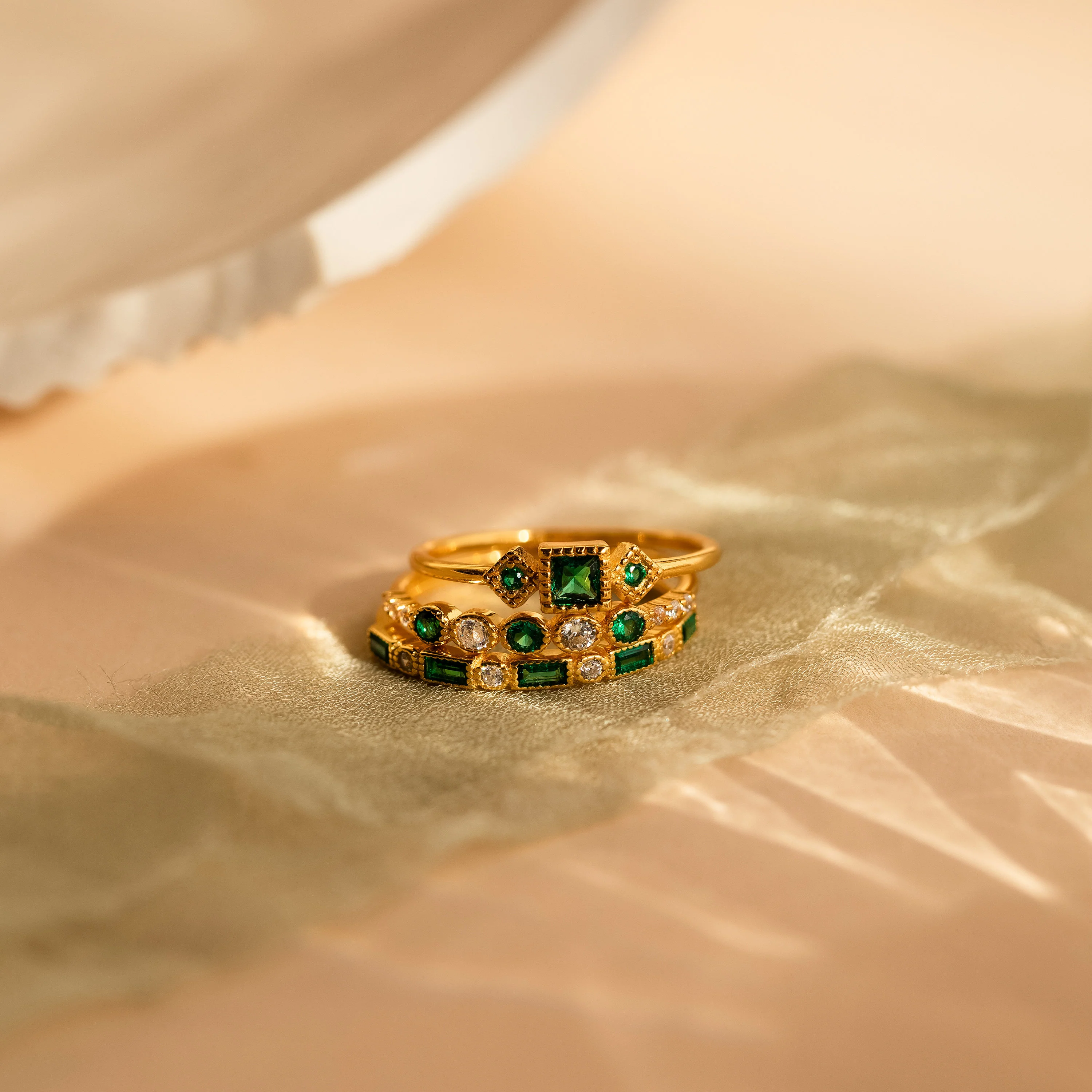 Emerald Stacking Ring Set in 18K Gold - Image 7