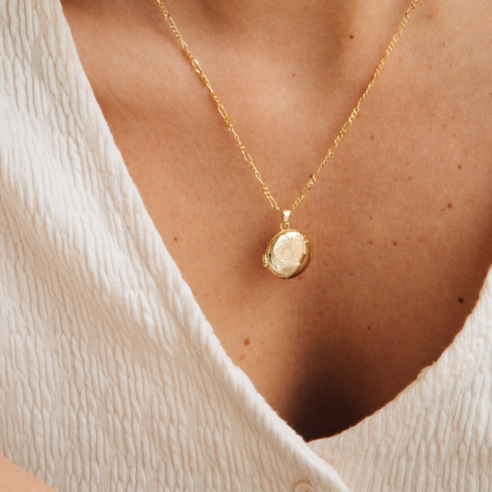 Endless Love Locket Necklaces - Image 9