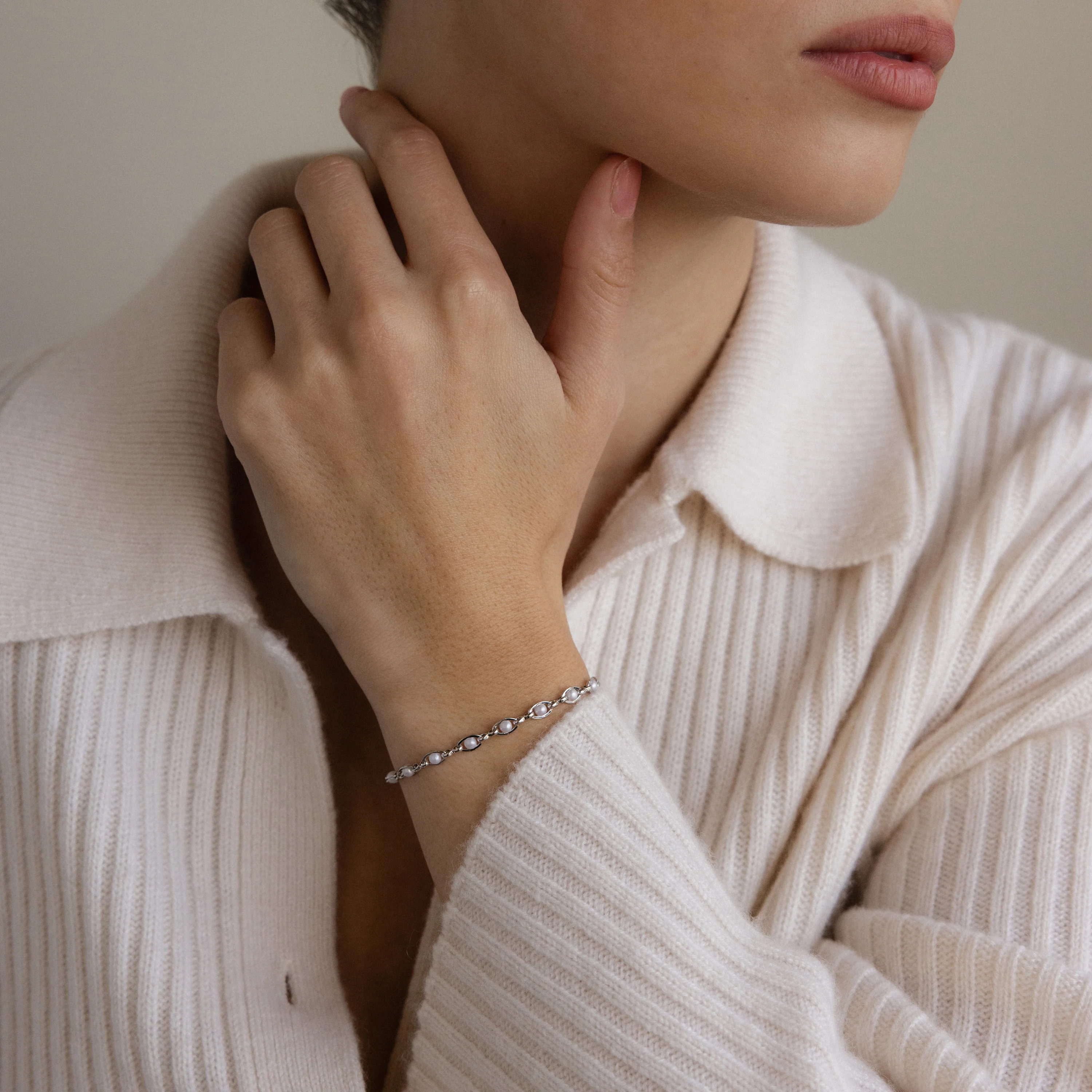Eternity Pearl Bracelet in Silver - Image 4