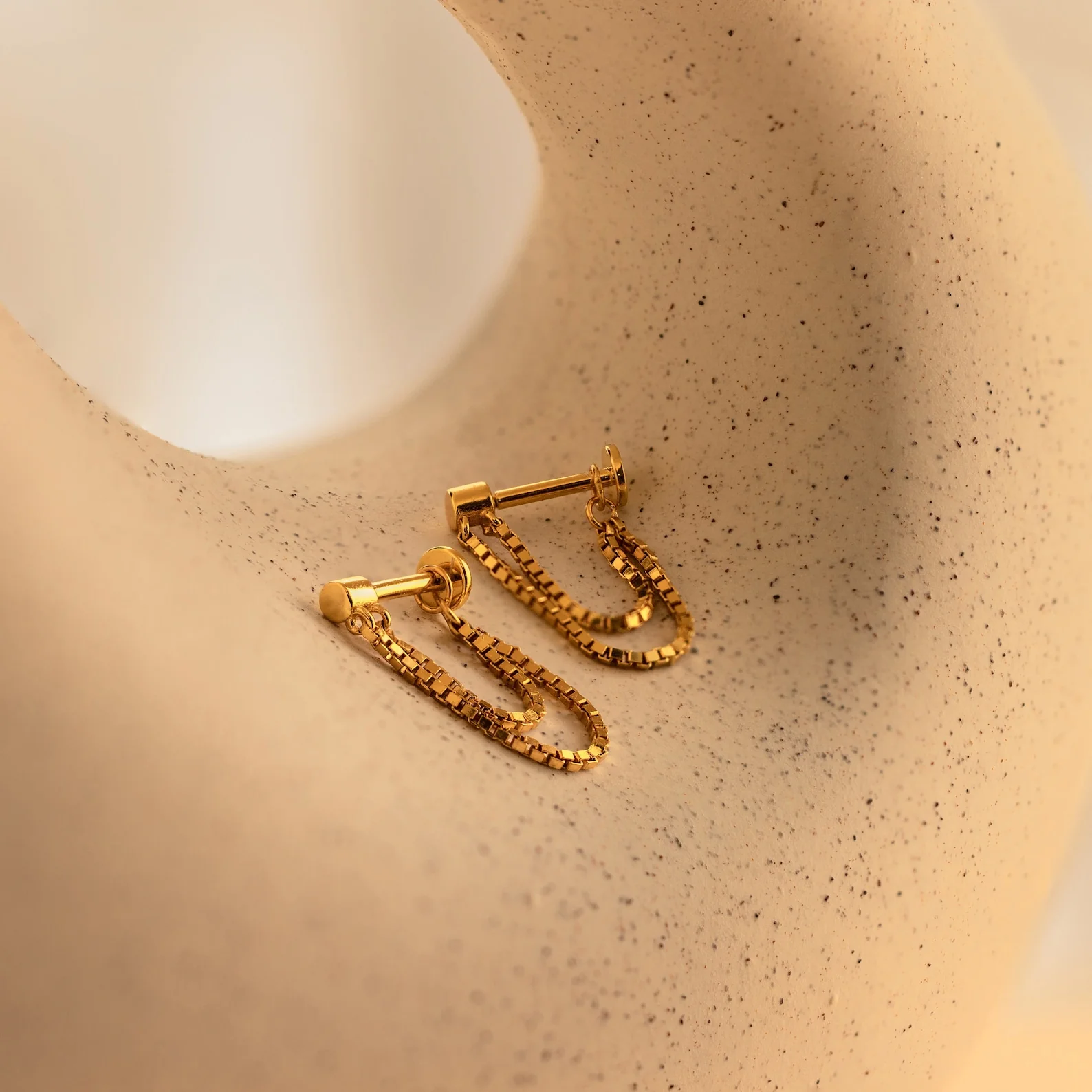 Flatback Chain Earrings - Image 3