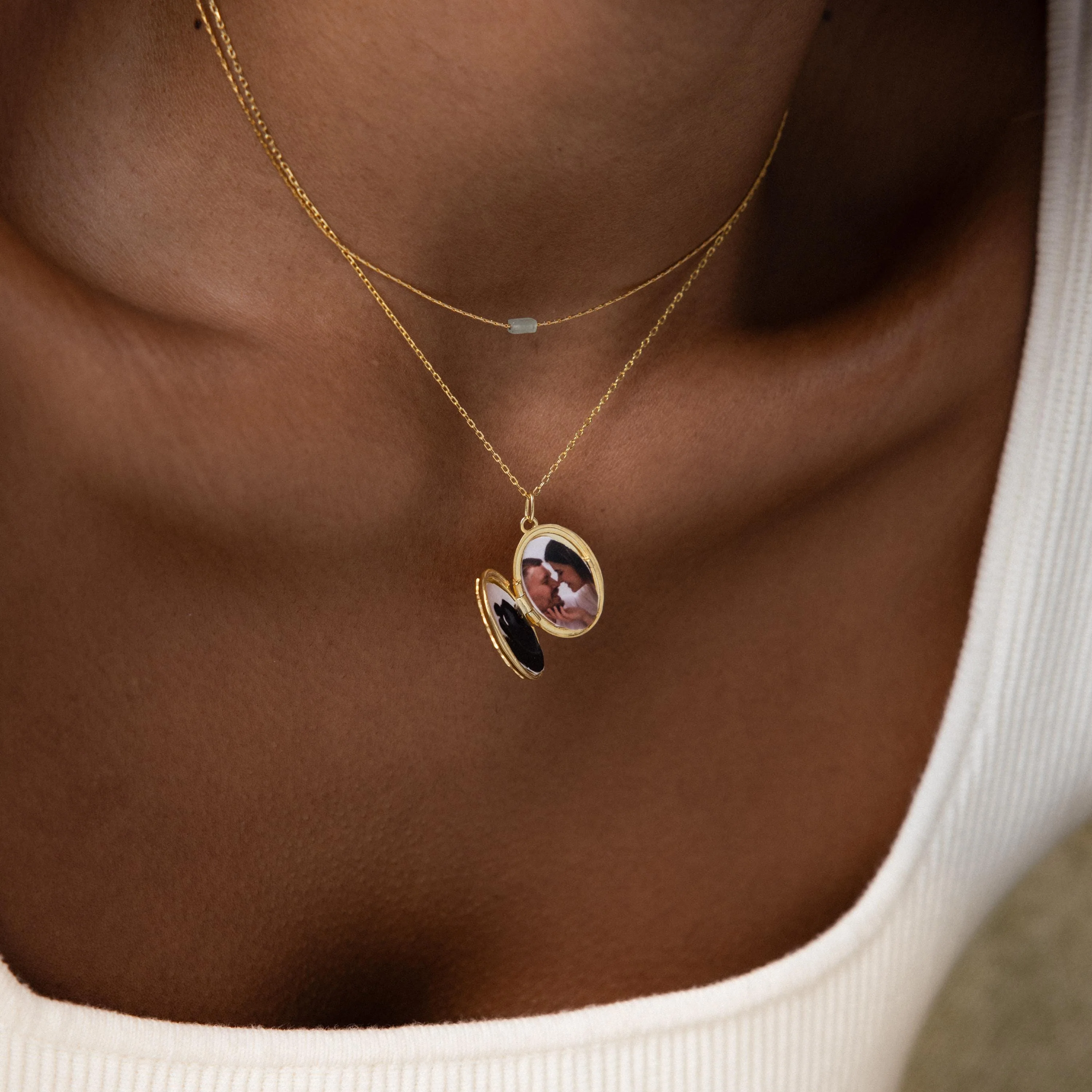 Floral Handwriting Locket Necklace in 18K Gold - Image 4