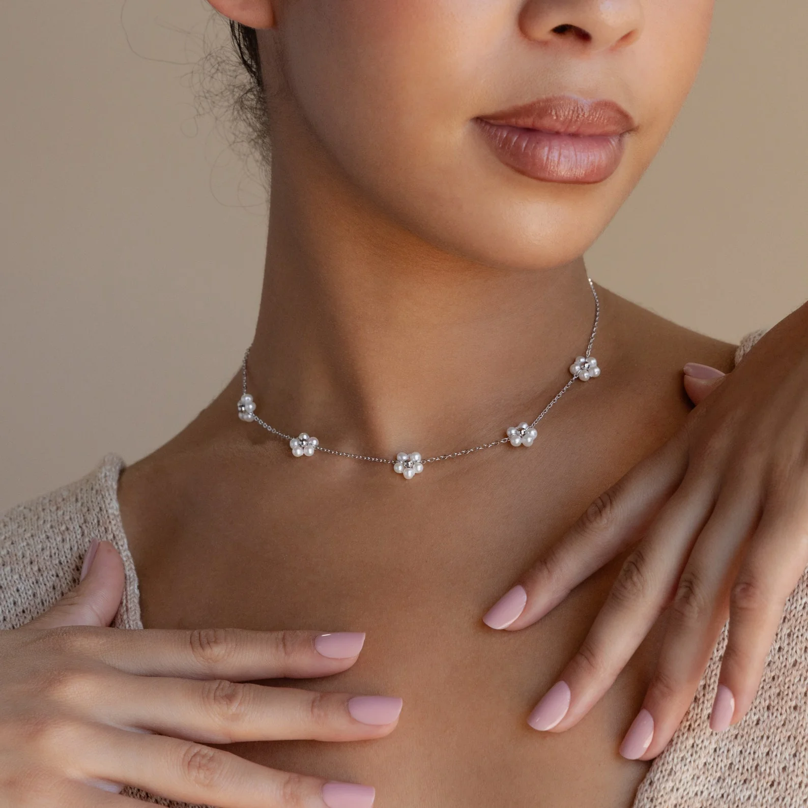 Flower Pearl Station Necklace - Image 3