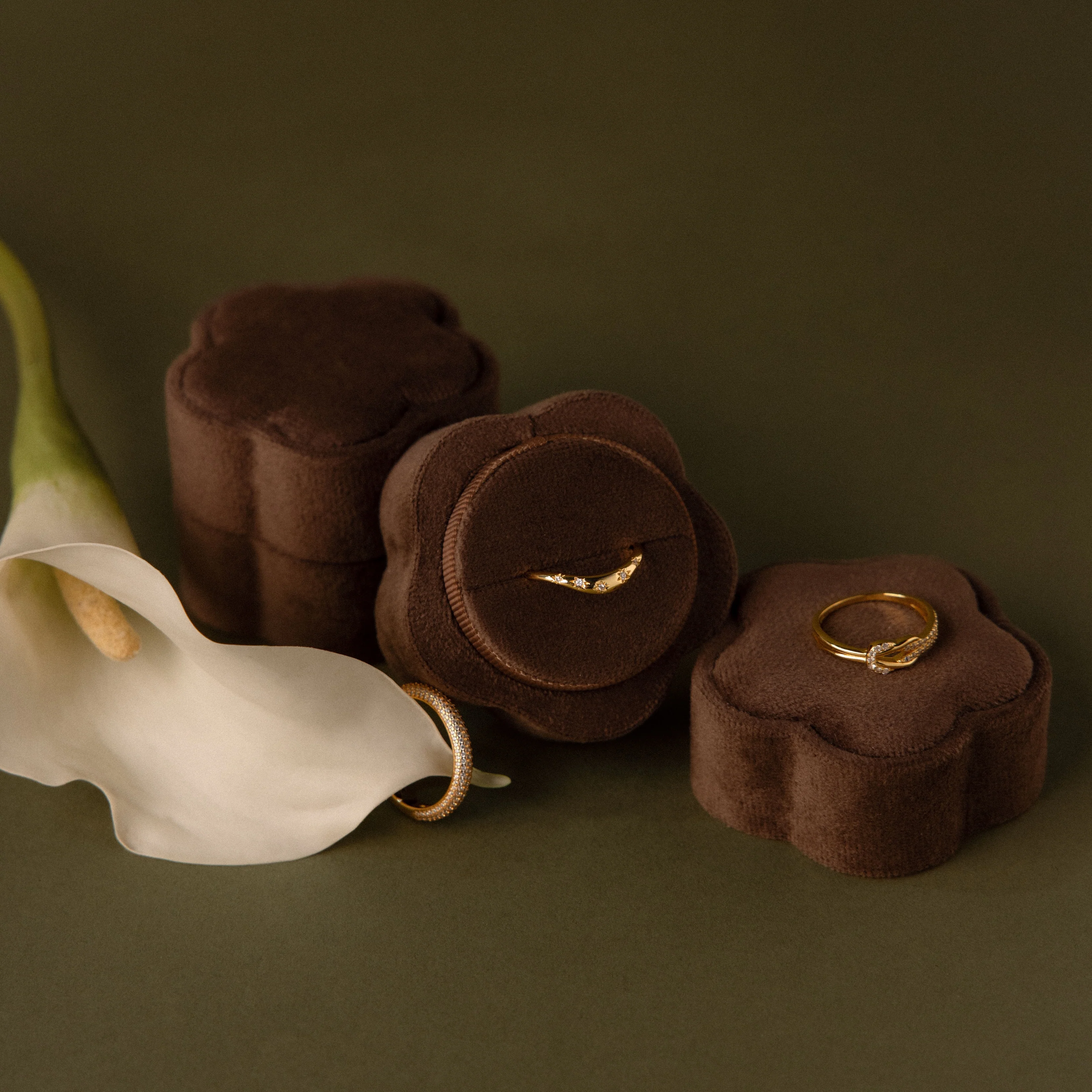 Flower Velvet Ring Box - Image 5
