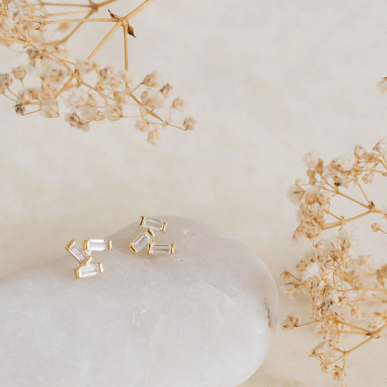 Glacier Diamond Studs - Image 7