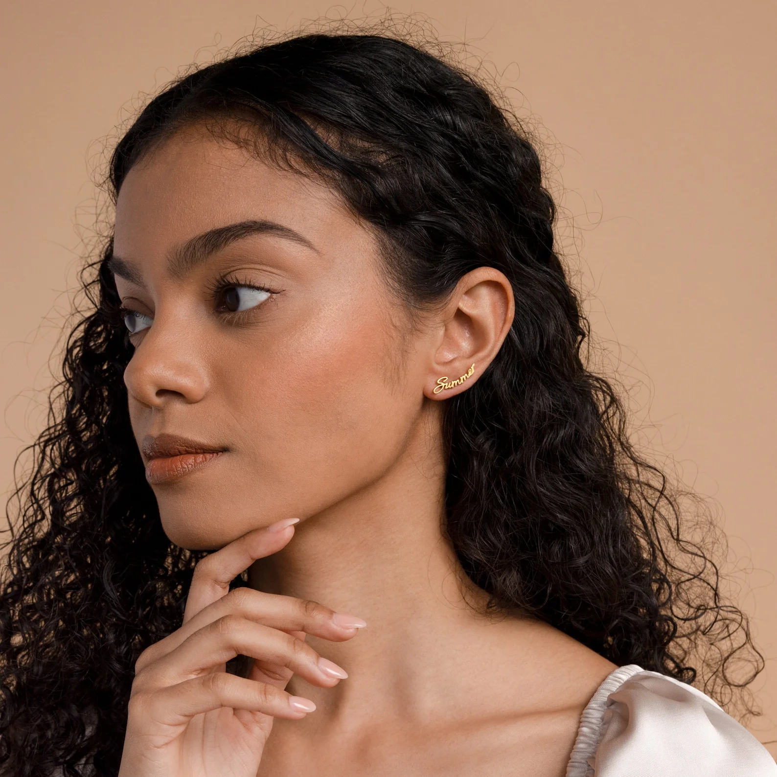 Grace Name Earrings in 18K Gold - Image 5