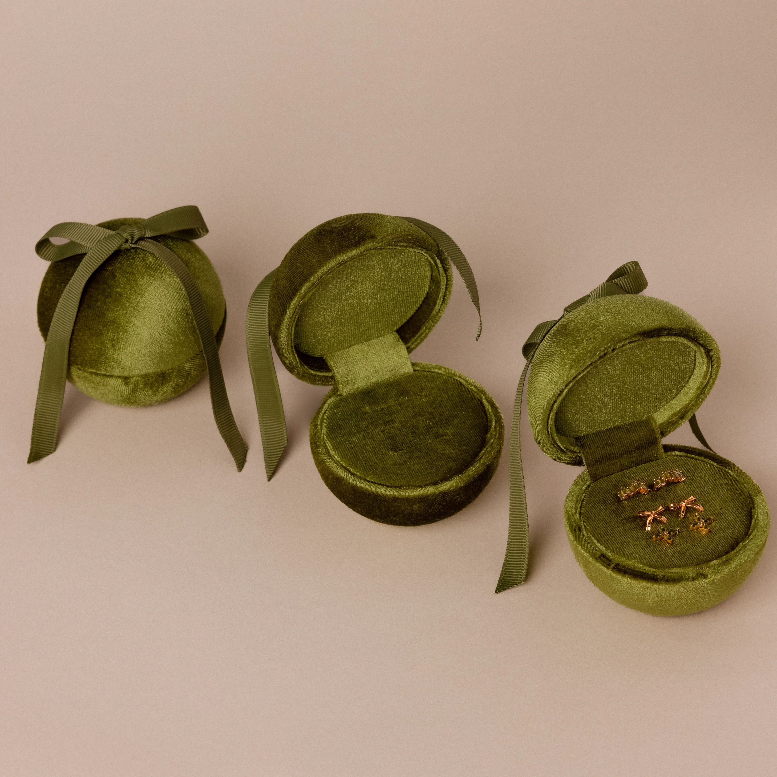 Green Ornament Jewelry Box - Image 4