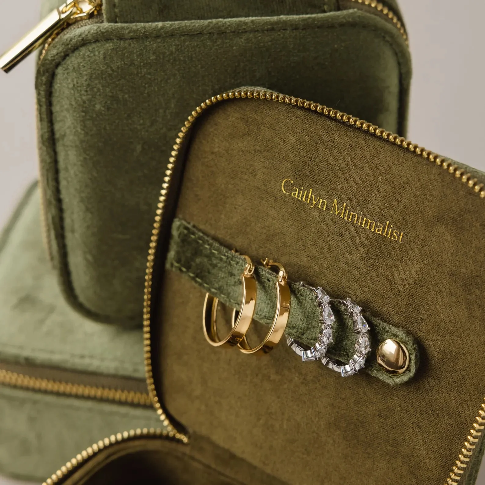 Green Velvet Jewelry Box - Image 3